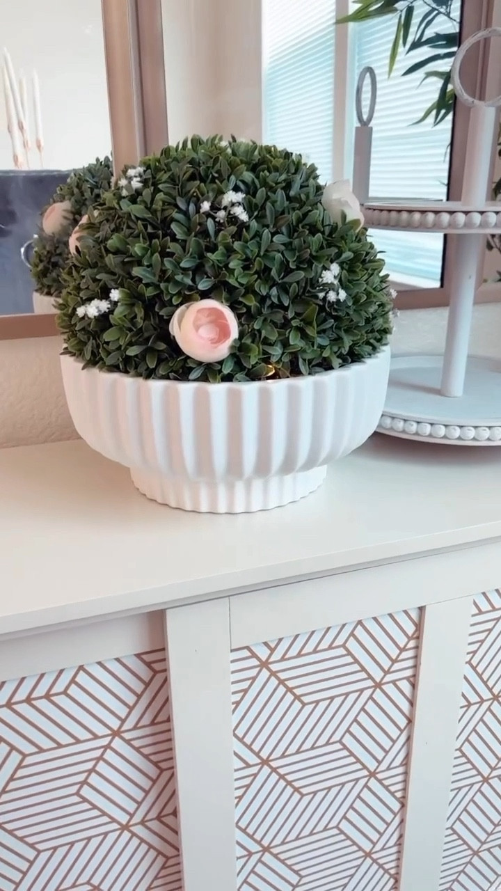 Busy mama hack: this easy Easter DIY decor took less than 10 minutes and looks like a Pinterest win! Perfect for last-minute decorating while juggling all the things.
Save this idea & tag a mama who needs a quick win this Easter!

#EasterDIY #BusyMomHacks #EasterDecor #EasyEasterDecor #MomLife #EasterVibes #SpringDecor #DIYMama #EasterIdeas #GirlMamas #EasterCrafts #LastMinuteEaster #PinterestWorthy

#LTKHome #LTKWatchNow #LTKSeasonal