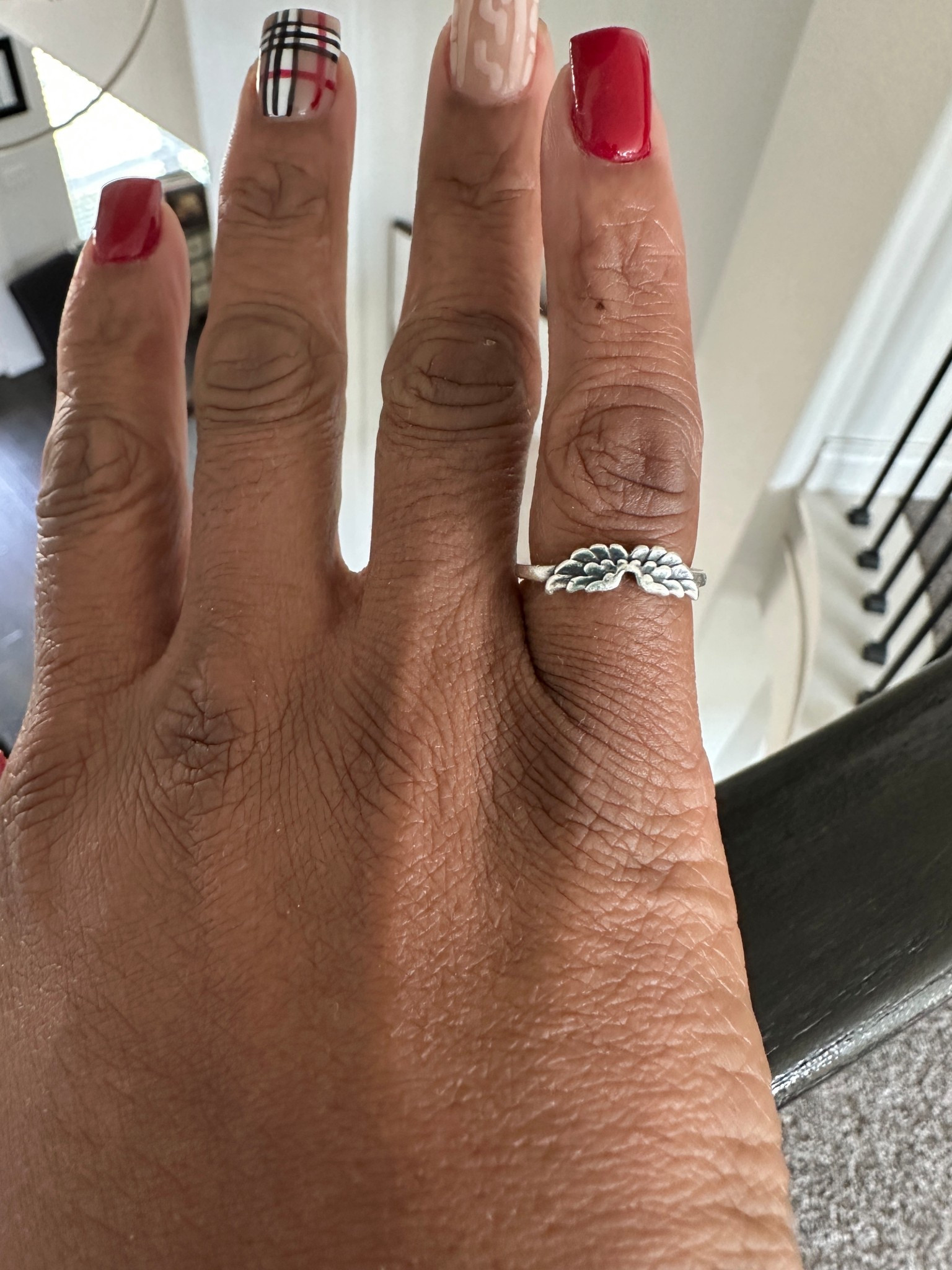 “Wings" ring for our teenager. This James Avery Take flight ring is cute. She has the matching necklace. #JamesAvery #rings #jewelry #giftideas 