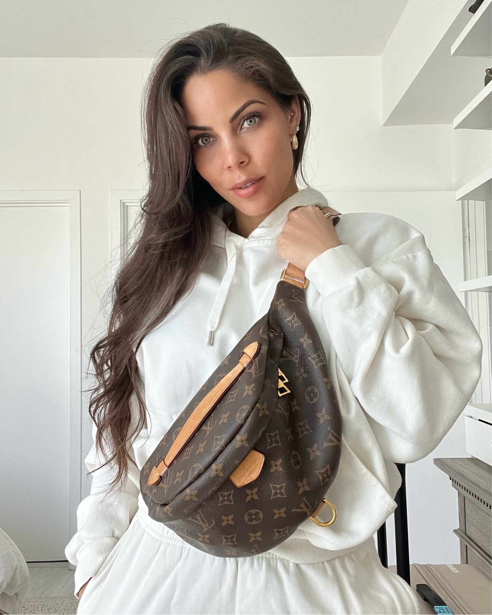 Comfy Travel Outfit from Alo 

Travel, travel outfit, airport outfit, alo, alo yoga, matching set, sweatpants, bumbag, LV, lvbumbag, Louis Vuitton, LVbeltbag, Louis Vuitton Beltbag 

#LTKover40 #LTKstyletip #LTKitbag