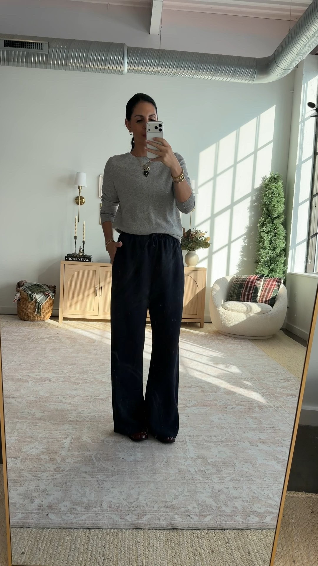 The no wrinkle Aritzia pants worth every penny! 
Small talk 
Cashmere top- medium 
Thatch jewlery 

#LTKOver40 #LTKU #LTKTall