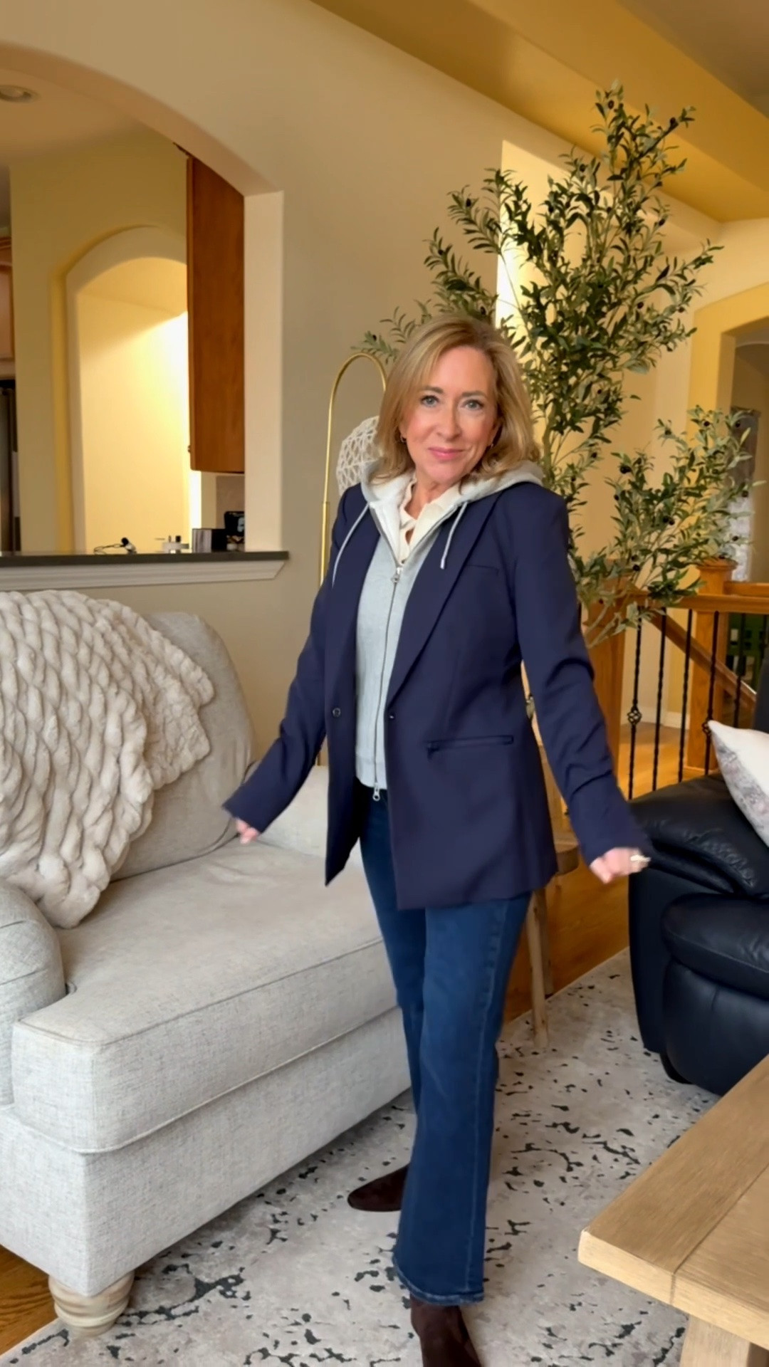 The blazer that does it all. 🤎

The Quince Scuba Convertible Blazer is polished, comfortable AND versatile, the kind of piece that instantly makes an outfit look more elevated.

One blazer. So many ways to wear it. ✨
@quince #quincepartner @Shop.LTK #liketkit

#LTKPetite #LTKOver40