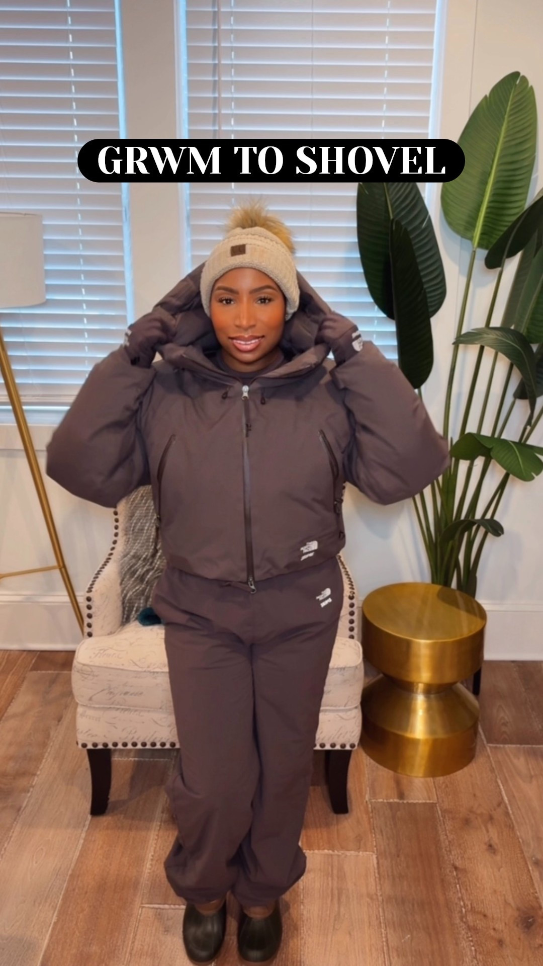 Shoveled snow for 2 hours and didn’t feel a thing ❄️
Wore my SKIMS Refina top + leggings as my base layer under my North Face shell + pants and stayed dry, warm, and comfortable the entire time.
10/10 layering combo. This gear is actually that girl. 💅🏽
Everything linked in my LTK 🤍


#LTKootd #LTKSeasonal #LTKdayinmylife