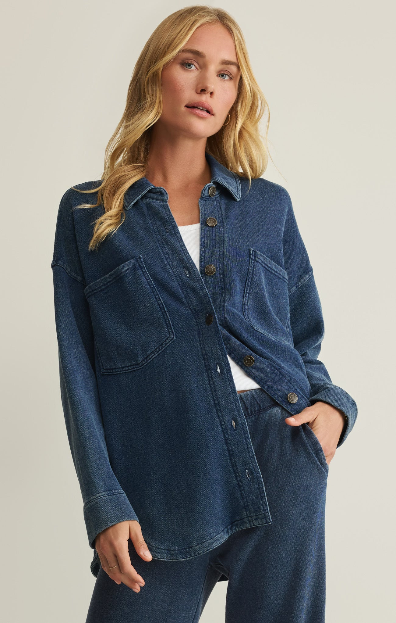 Z SUPPLY Women's All Day Knit Denim Jacket, Indigo, Extra Small | Z Supply