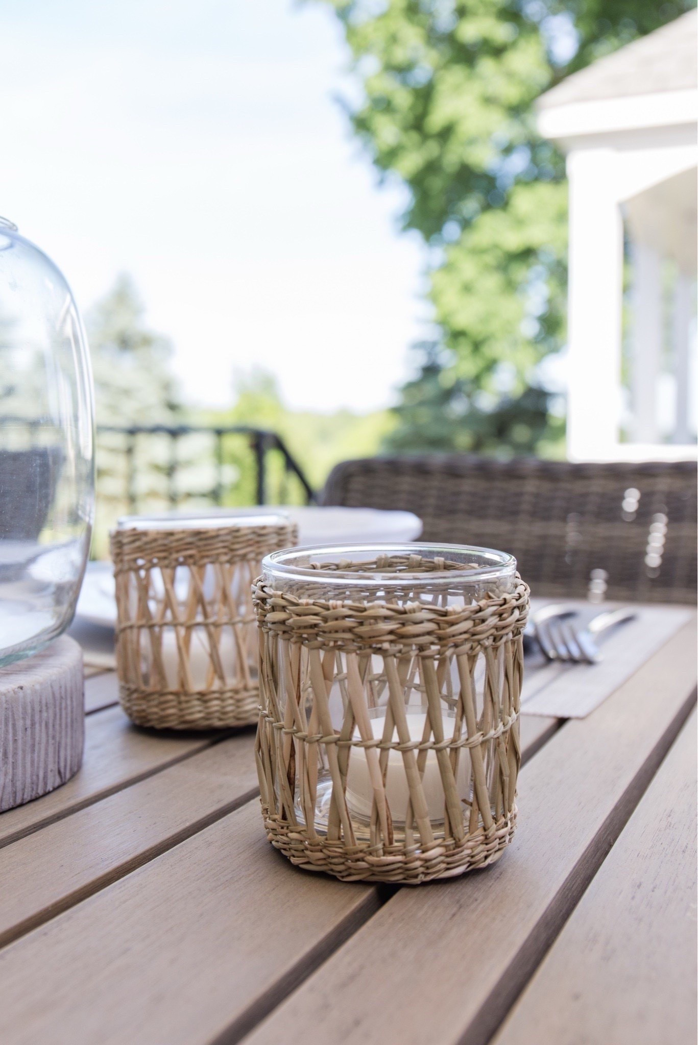 Outdoor patio table decor we love, linked extra below! 

#archedmanor #modernhome #neutralhome #homedecor #casualstyle #neutralstyle 
#LTKSeasonal #LTKHome

#LTKSeasonal #LTKHome