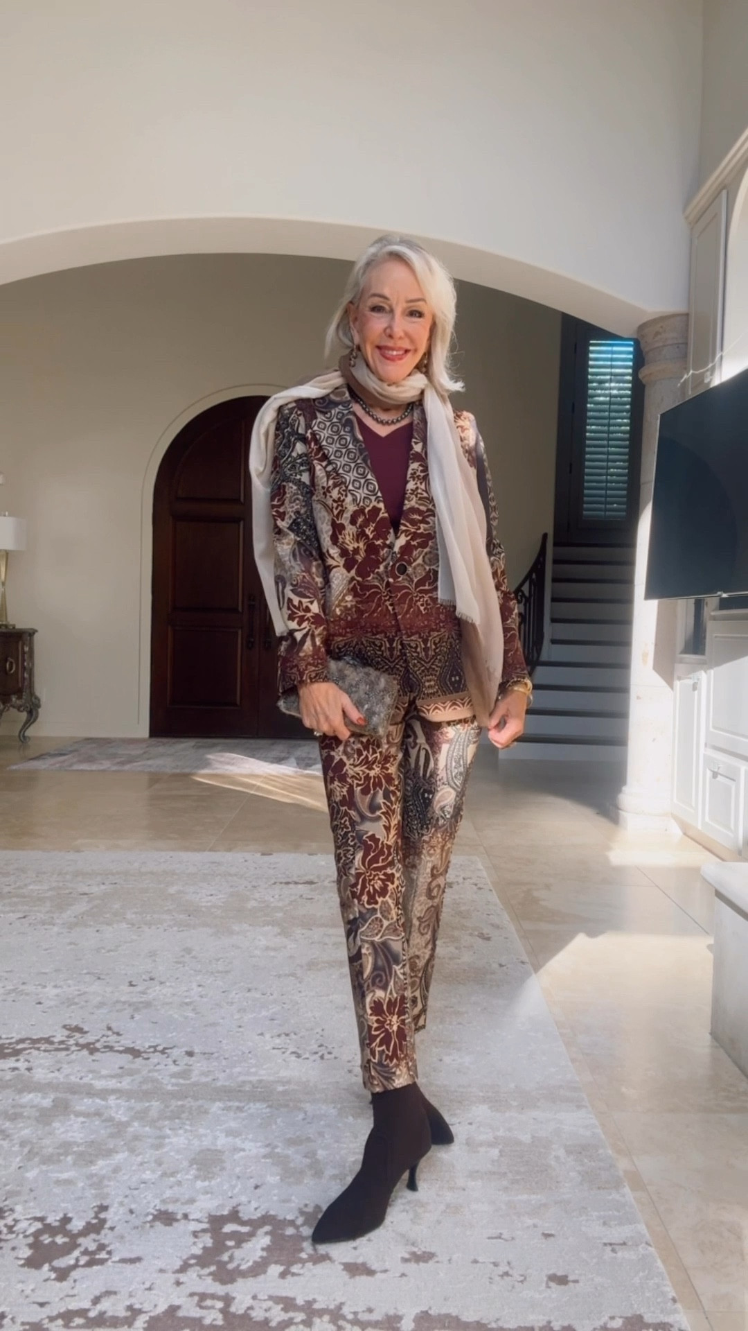 Artisanal print Ponte knit blazer and Juliet straight leg pants. Microfiber camisole, feather clutch bag with long chain
Designer inspired print. 


#LTKSaleAlert #LTKOver40 #LTKFindsUnder100