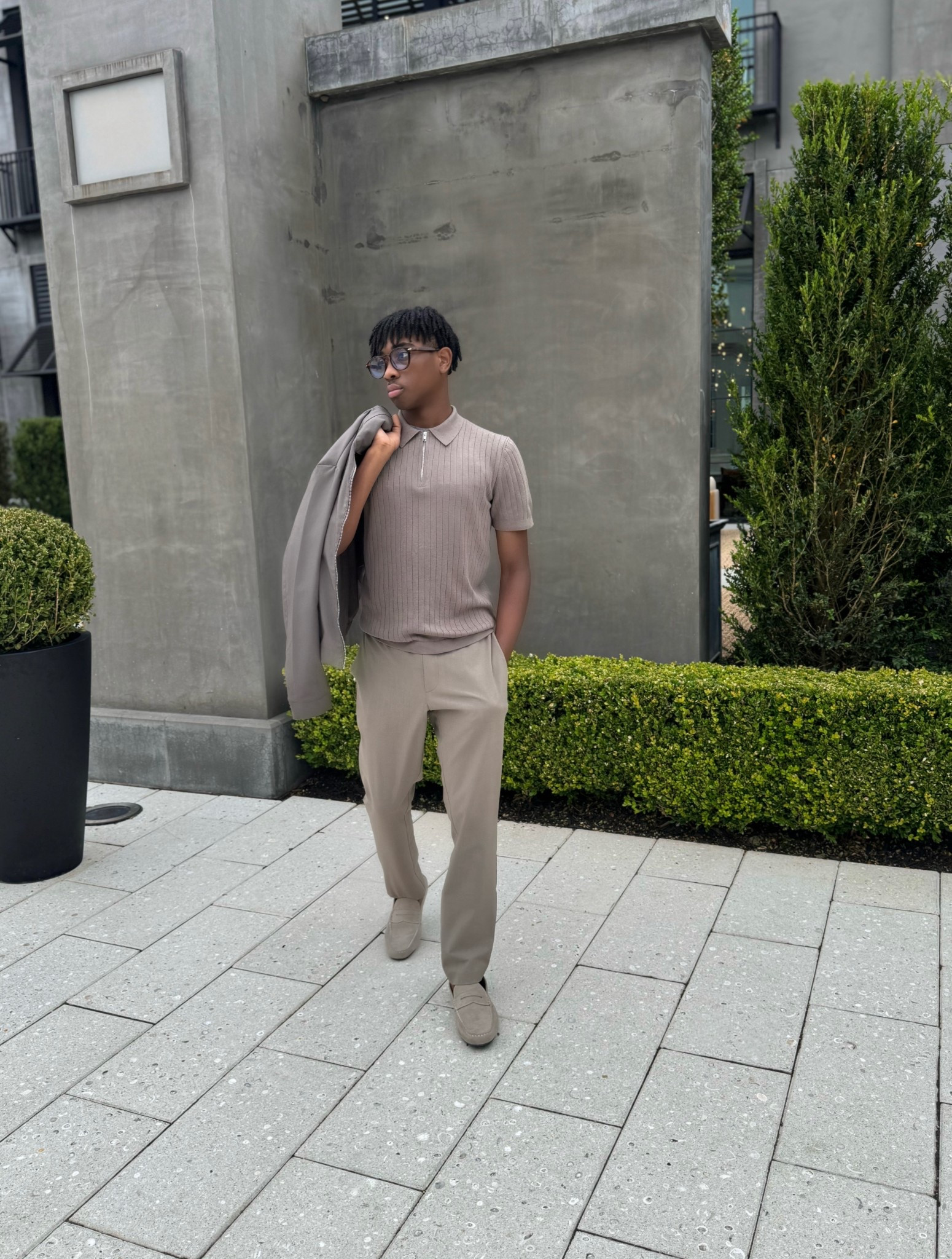 Height 5’9”
Sizing is small in clothing 
Shoes: 10.5 in loafers (wears an 11.5 in men’s @nike sneakers for reference) 

#LTKStyleTip