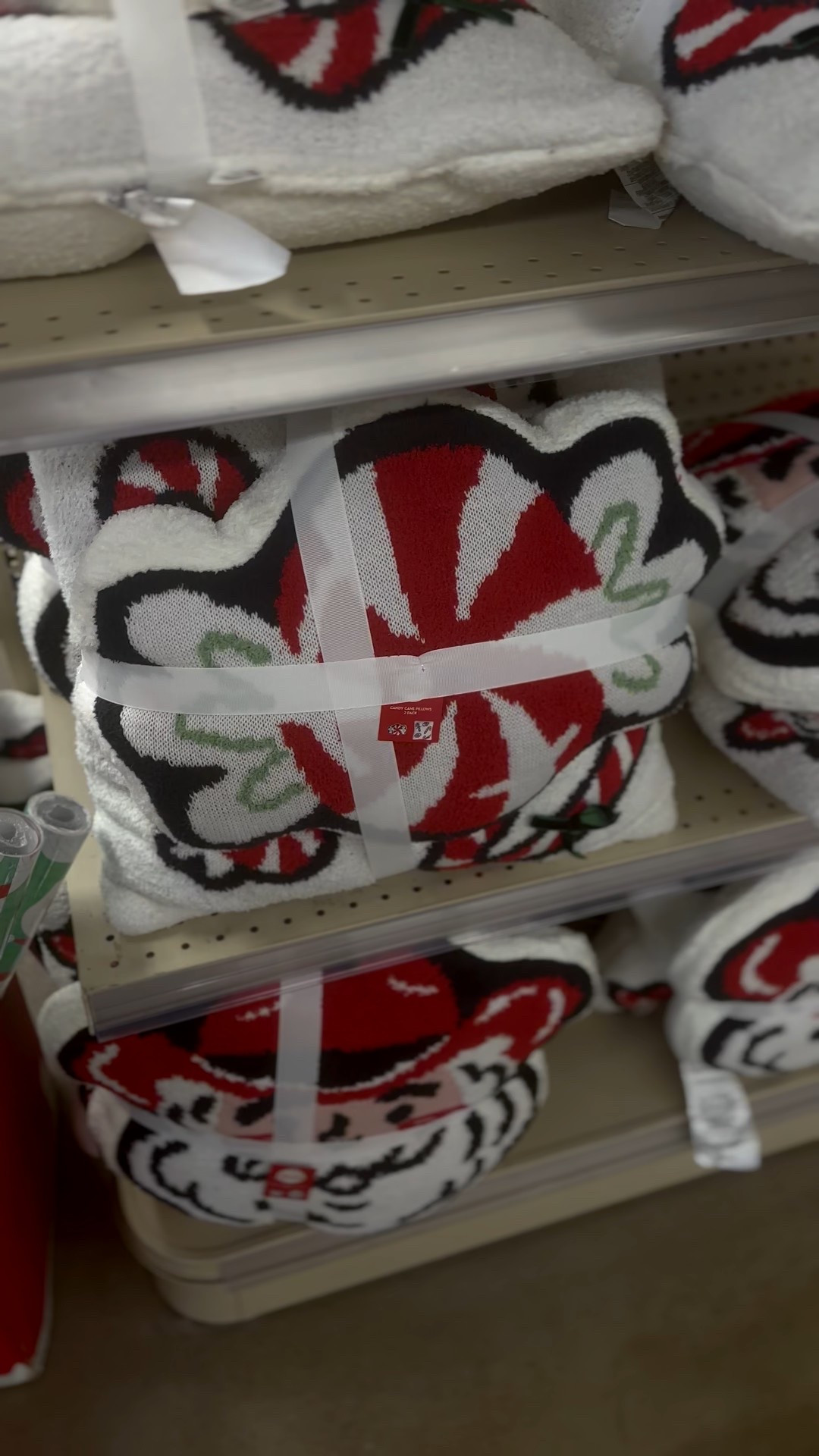 These Christmas pillows are so adorable ! 

#LTKHoliday #LTKGiftGuide