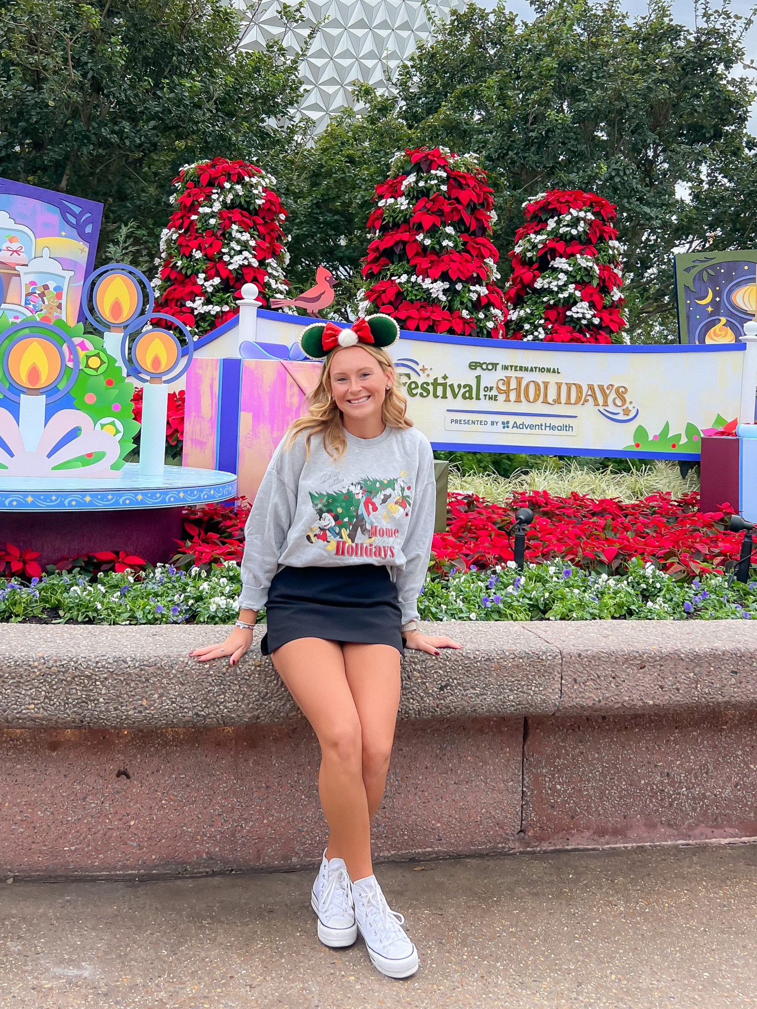 sweatshirt is from last year, but I linked this years from H&M! I might be buying them🤭 

Disney Christmas, Disney holiday, Disney style, Disney outfit 