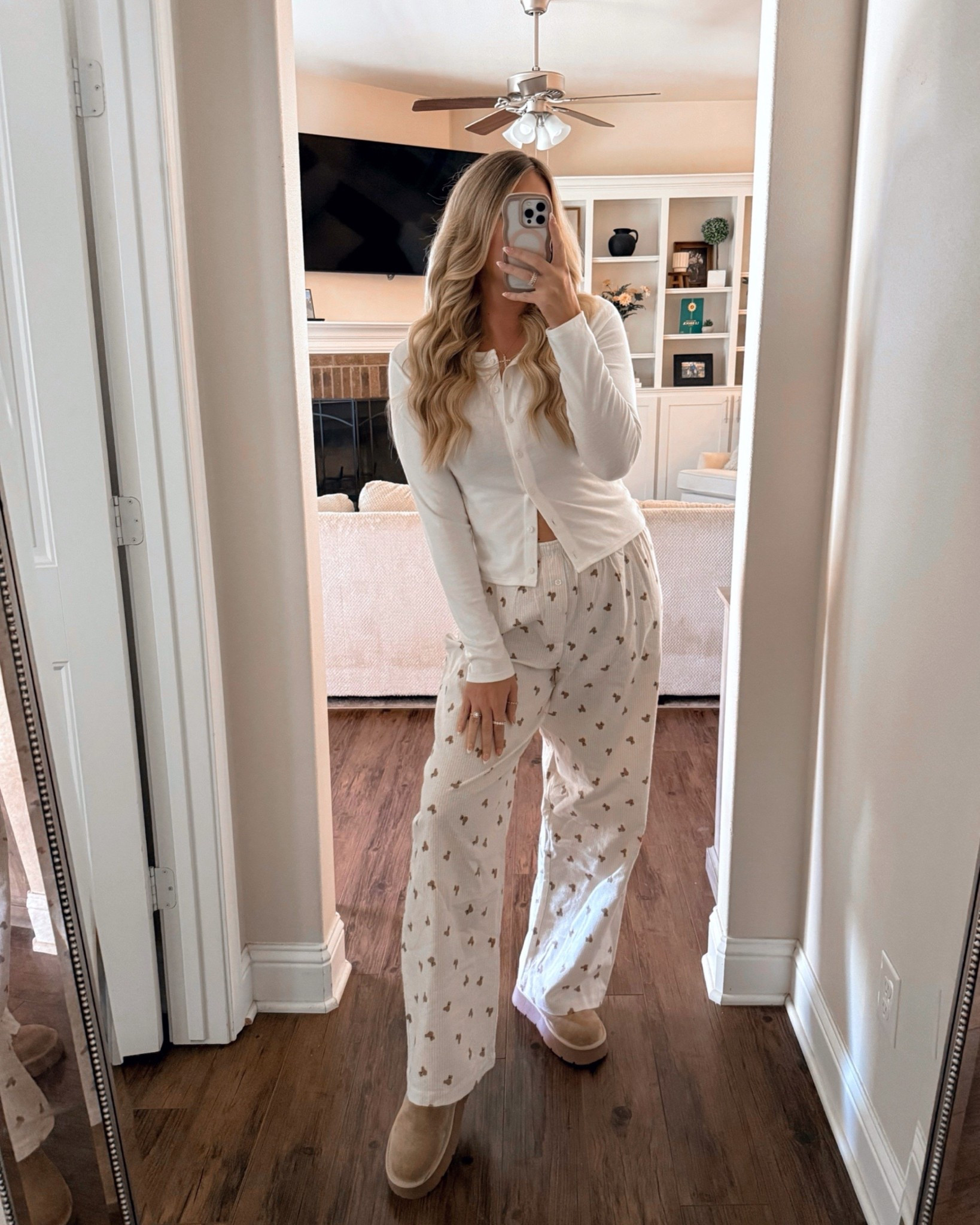 This Walmart pj set is so cute and would make a great affordable gift!

#LTKHoliday #LTKGiftGuide #LTKFindsUnder50