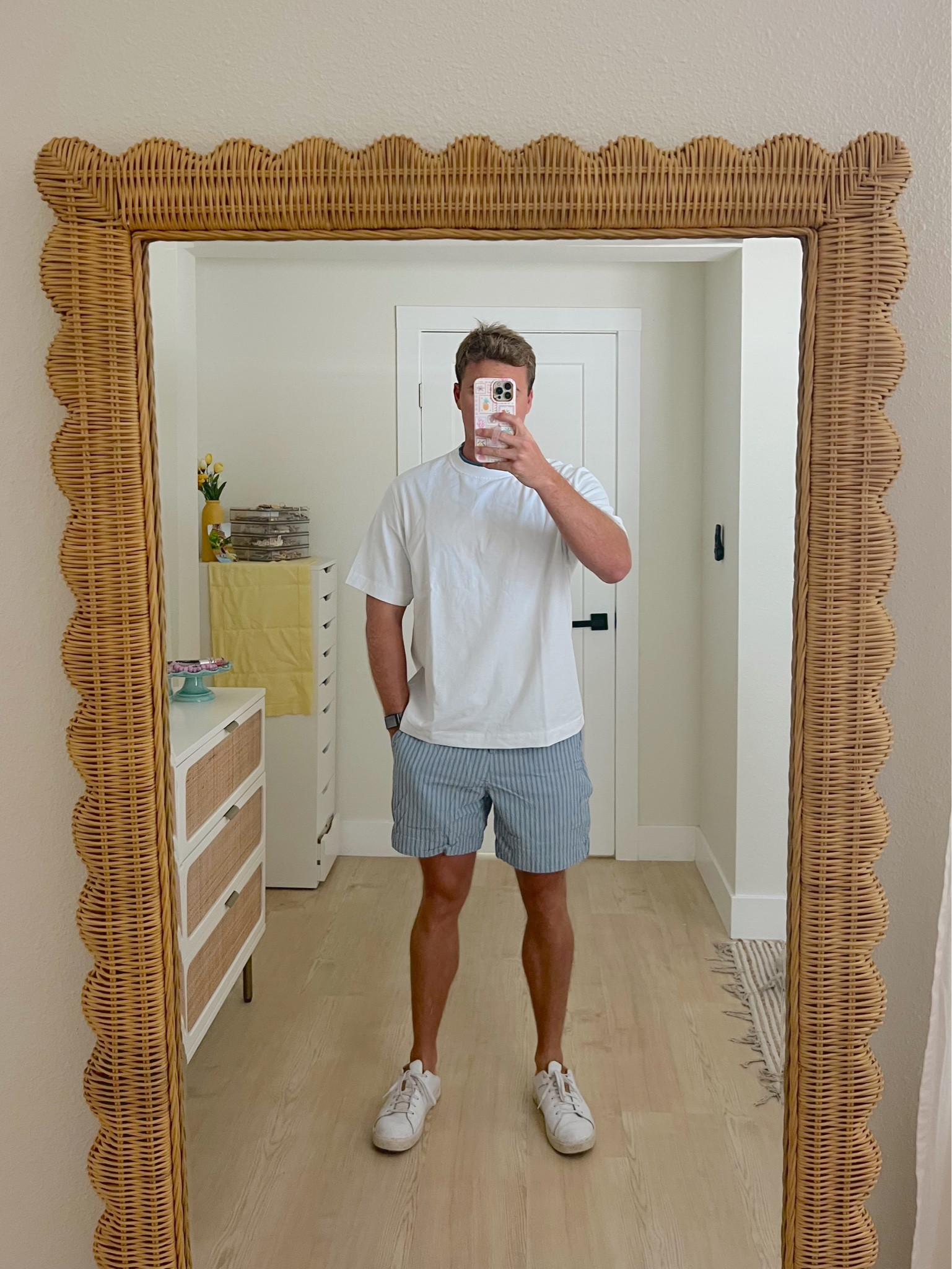Abercrombie mens summer outfit ideas for him ⭐️ Mr.styledby wearing a large top and a medium shorts at 5’10.