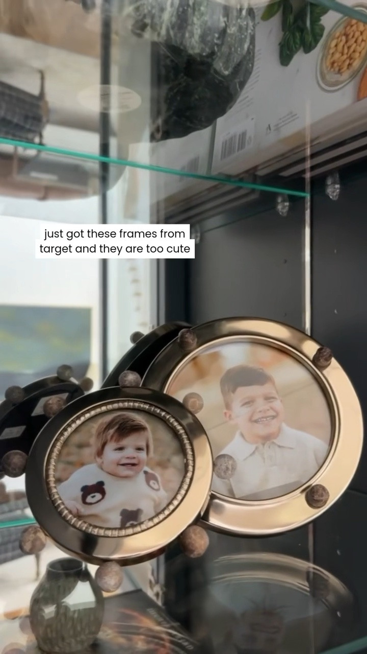 Target frames for $20!

Target, target home, target home decor, picture frames, circle frames, bowls, catch alls, catch all bowl, grace white

#LTKHome #LTKKids #LTKmomlife
