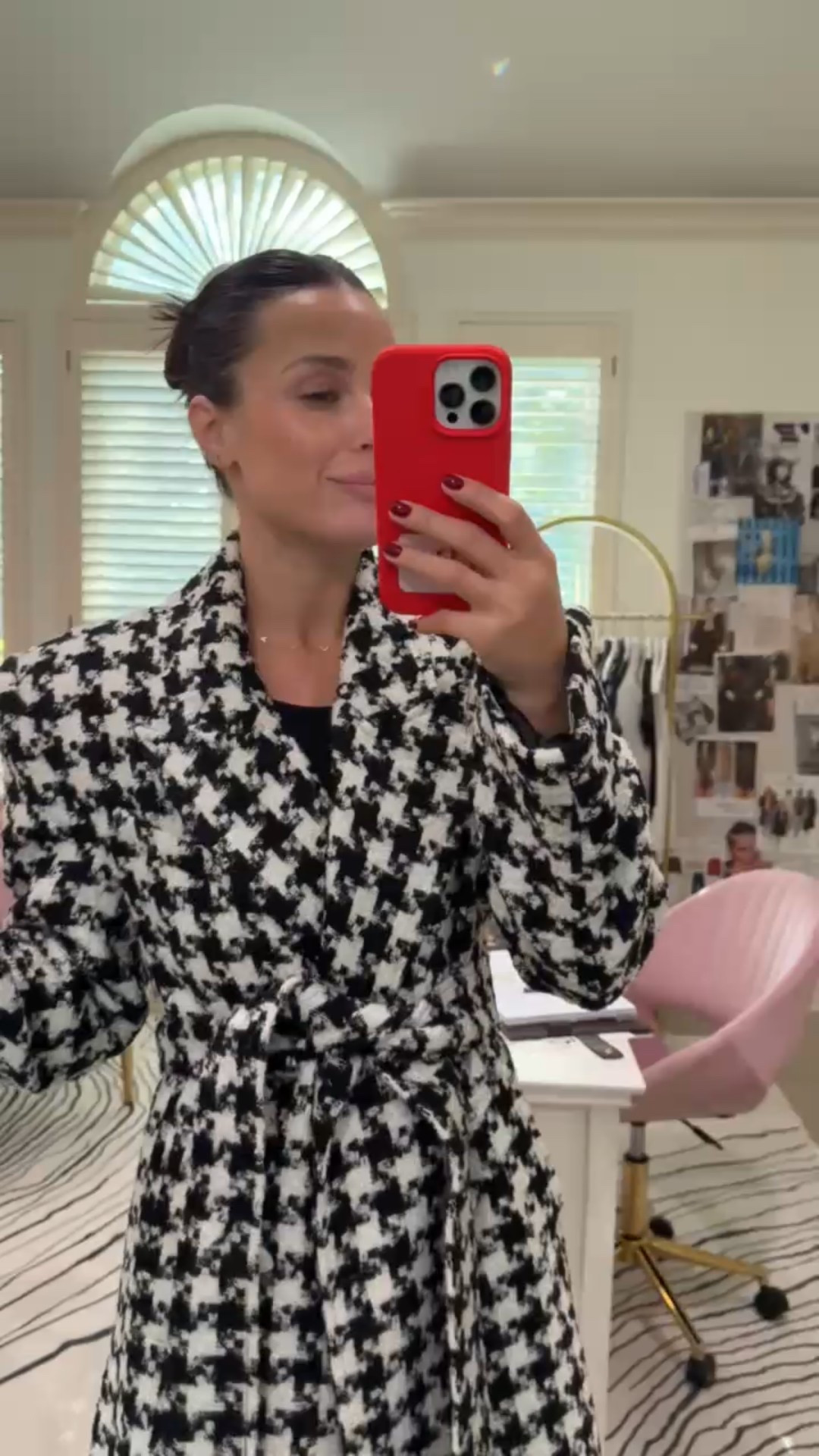 A single jacket can take the simplest base and make it look fully styled in seconds. This jacket is stunning!  

 #LTKHoliday #LTKgrwm #LTKootd