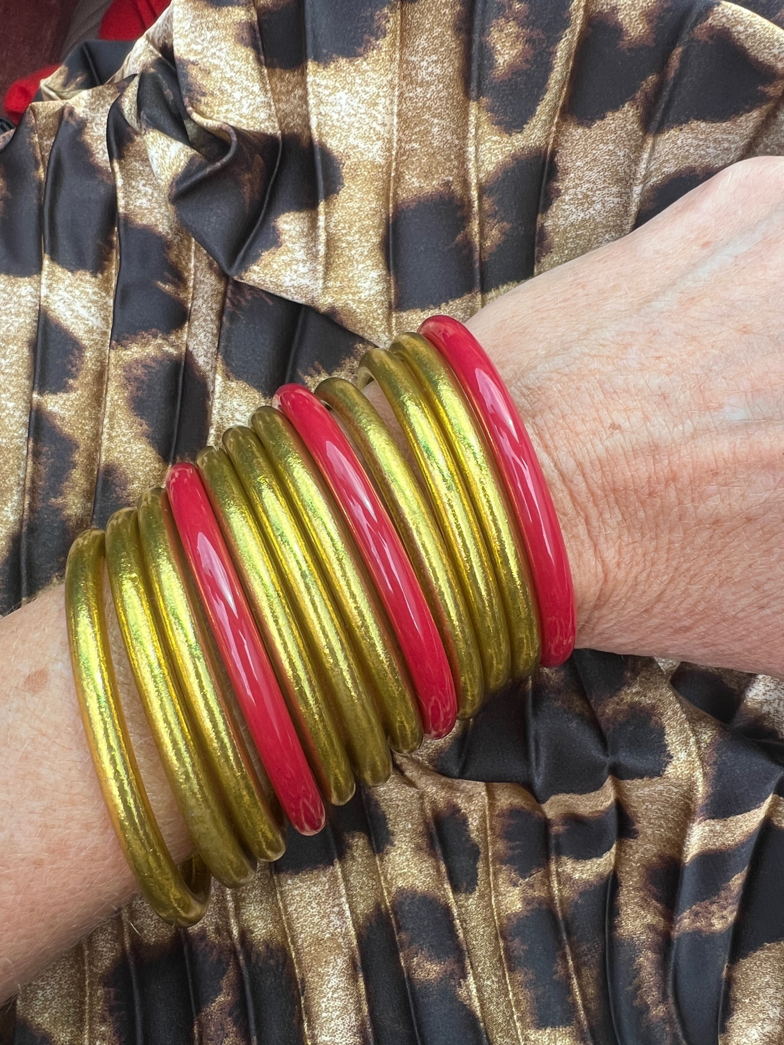 Budha girl

My go to bracelets for a little arm candy! I love you can wear in water… perfect for vacations 



#LTKNYFW #LTKStyleTip #LTKSwim
