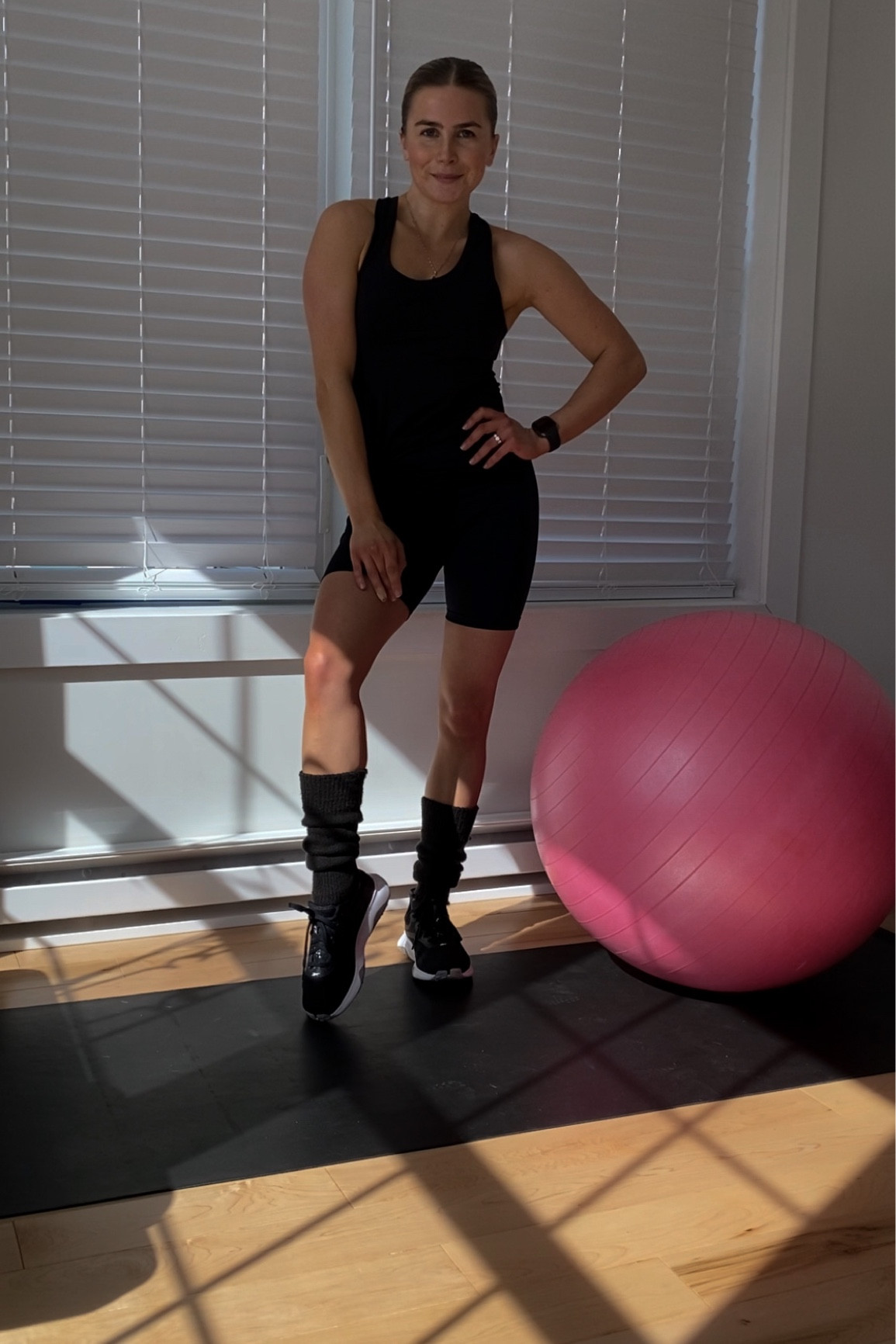 Tank - XS (linked similar)
Biker Shorts - S (sized up)
Trainers - 7 (true to size)


#LTKunder100 #LTKunder50 #LTKfit