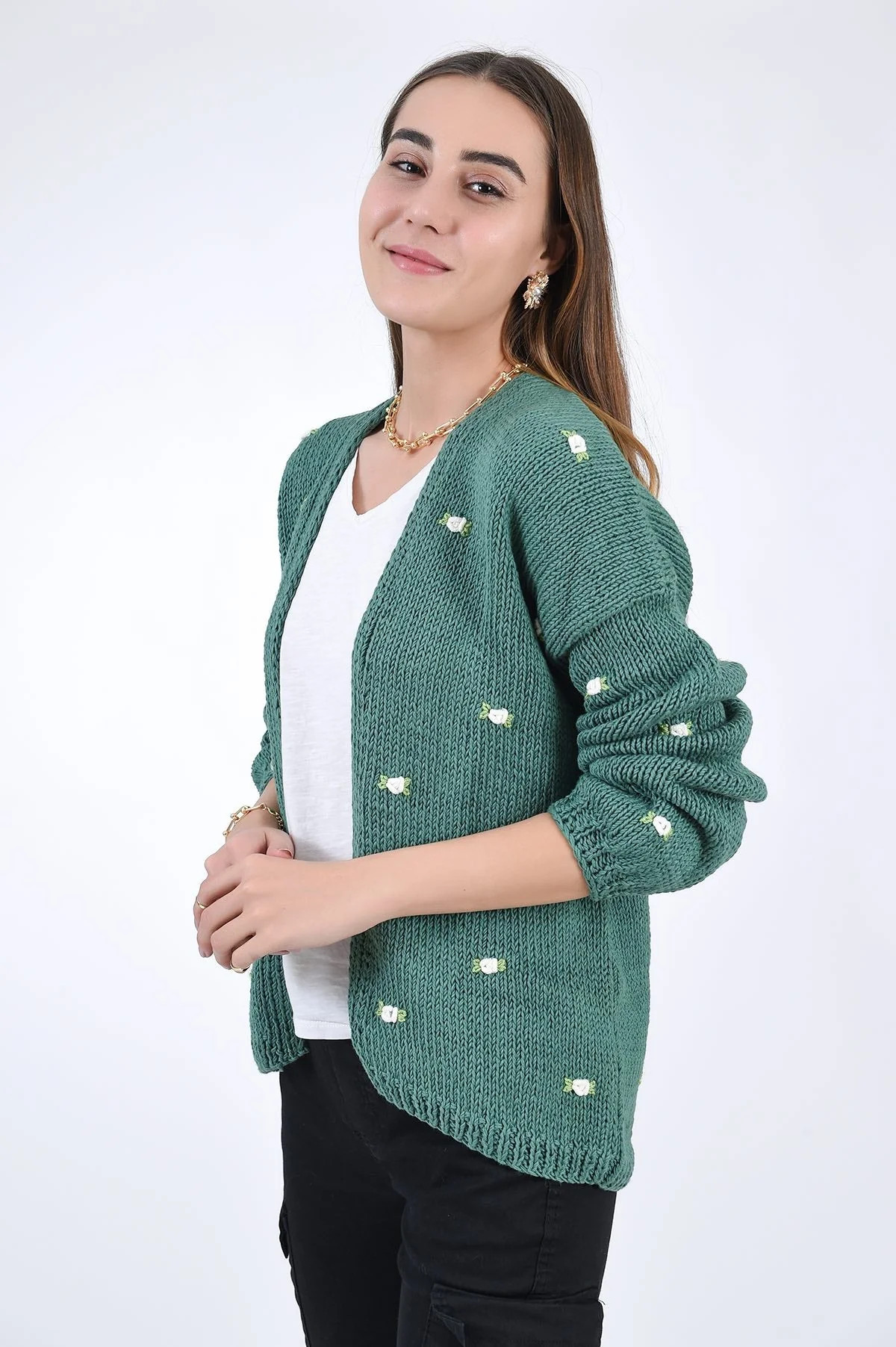 Winter Bloom White Rose Cotton Cardigan | Modatrova