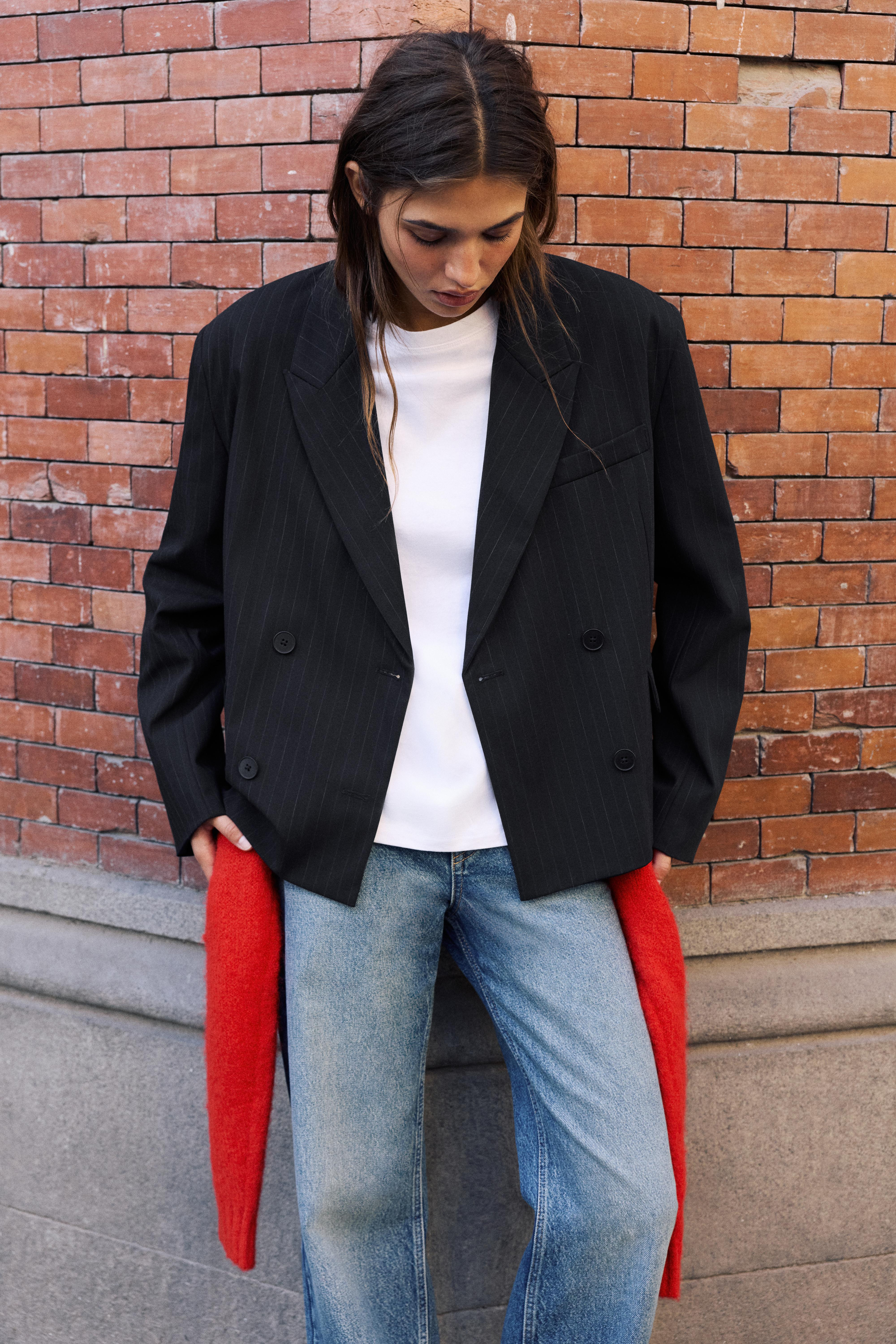 Boxy blazer met krijtstreep | Pull&Bear The Netherlands | PULL and BEAR NL