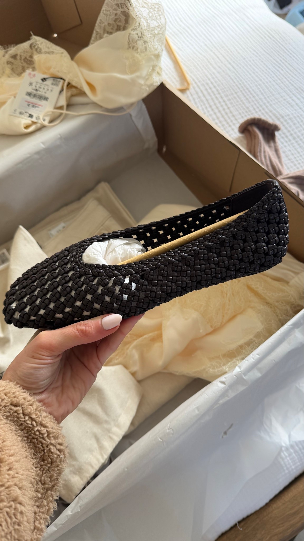 Braided pumps from Zara. 🤎