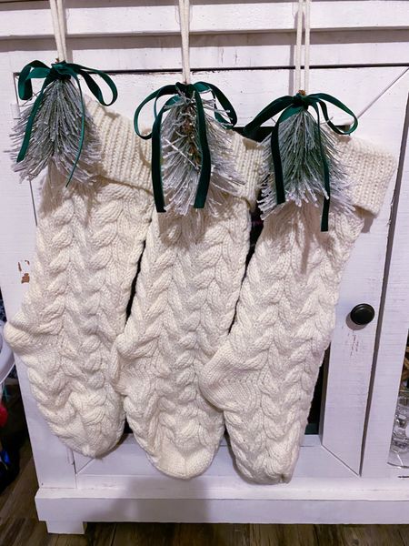 







Amazon 
Amazon stockings 
Amazon ribbon 
Cream stockings
Green ribbon 
Green velvet ribbon 
Cream woven stockings
Target 
Target vase filler 
Holiday 
Christmas decor 


#LTKSeasonal #LTKHoliday #LTKhome