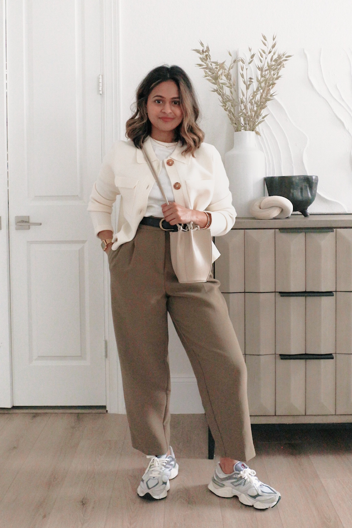 dad sneakers outfit - 2

pants - Zara (old) 

#LTKSpringSale #LTKstyletip #LTKworkwear