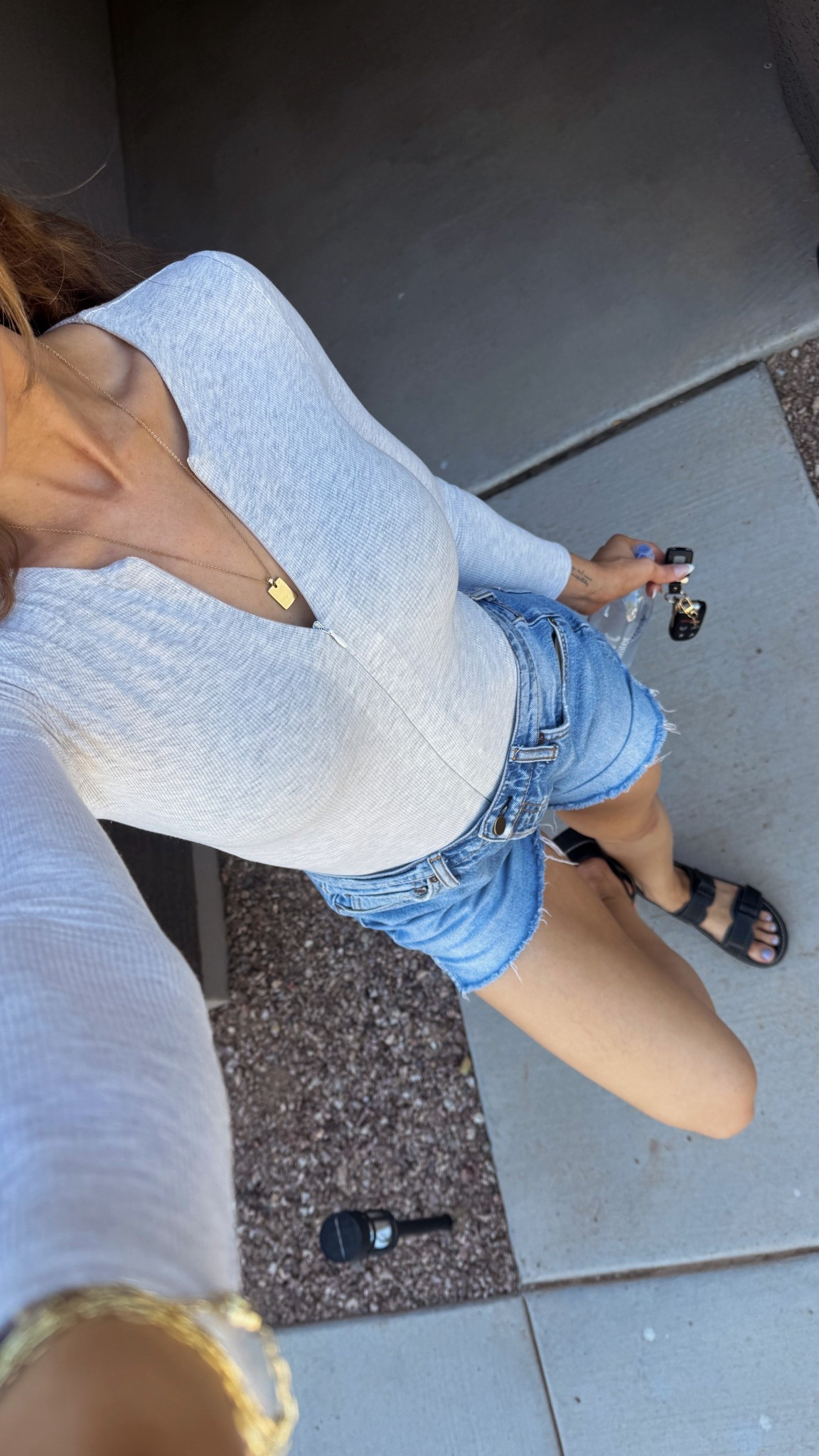 This bodysuit is very flattering + comes in a bunch of colors 🙌🏻 

Bodysuit 
Amazon find 
Long sleeve 
Jean shorts 
Mom shorts 

#LTKootd #LTKmomlife #LTKTall