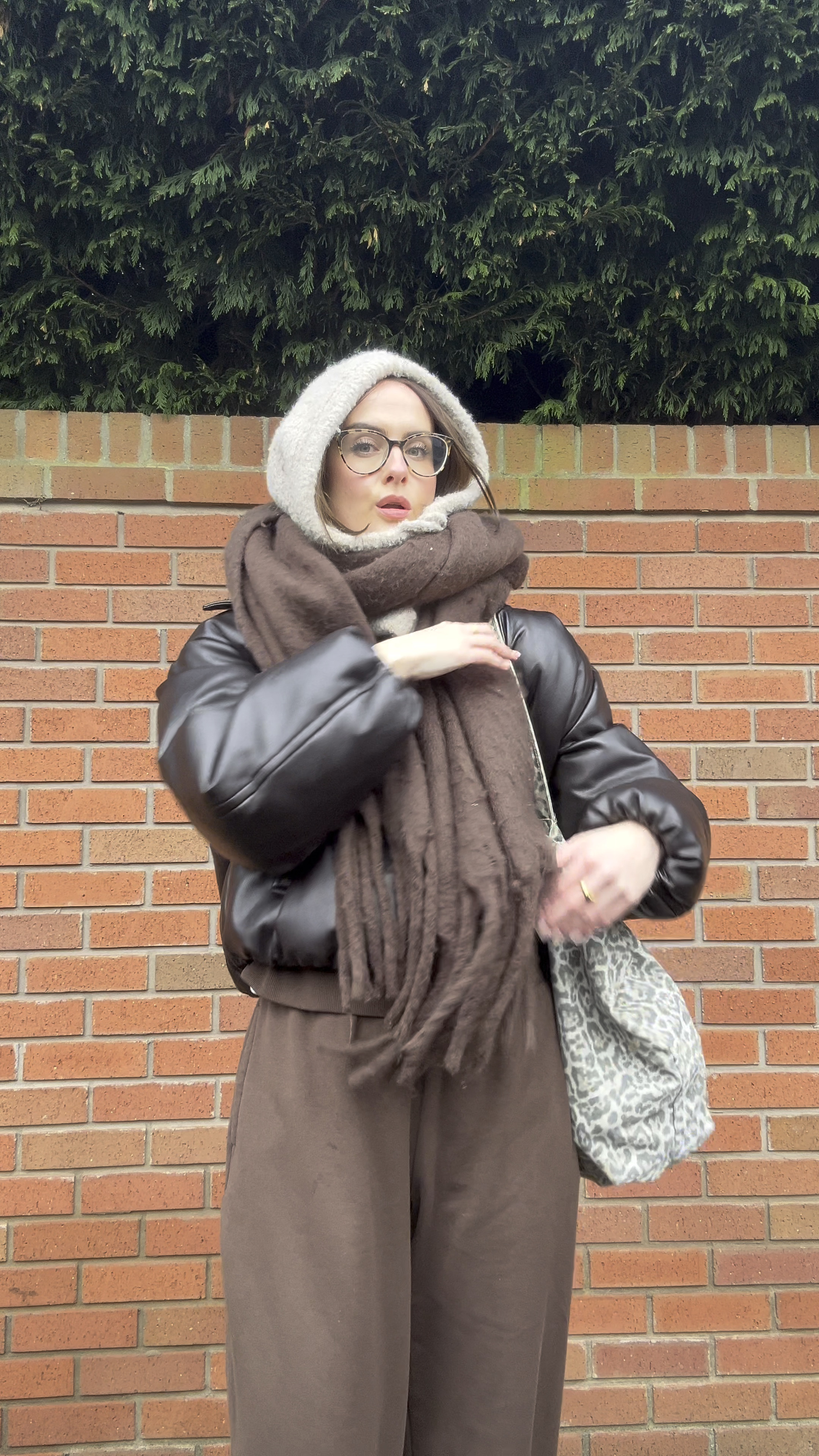 My brown set is back in stock 🤎🤎 wearing size small x

#LTKeurope #LTKwinter #LTKuk