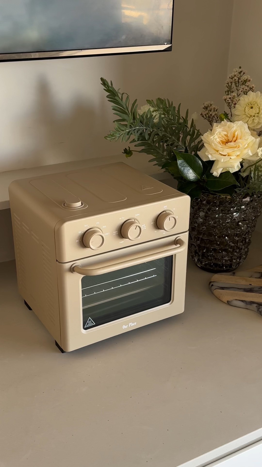 unboxing my new Our Place Wonder Oven 🤎 It air fries, bakes, roasts, toasts and reheats… basically a mini oven that does it all. Obsessed is an understatement. By far my best purchase to date! #ourplace #unboxing #airfryer #wonderoven 

#LTKaustralia