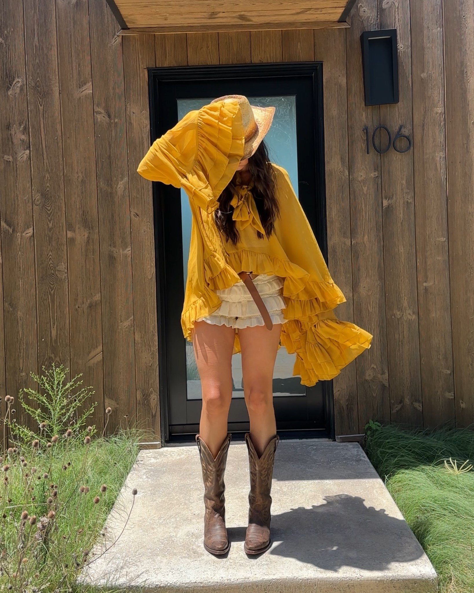 Wearing size small in top & shorts ✨🤍

#LTKSeasonal #LTKBeauty #LTKStyleTip