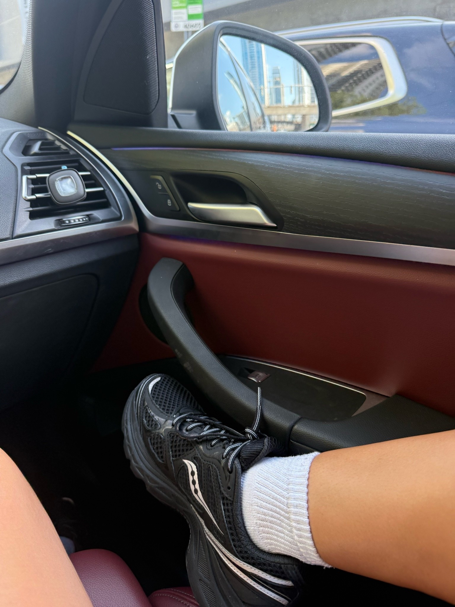 my new favorite sneakers 🖤

#LTKootd #LTKdayinmylife #LTKfitnessgoals