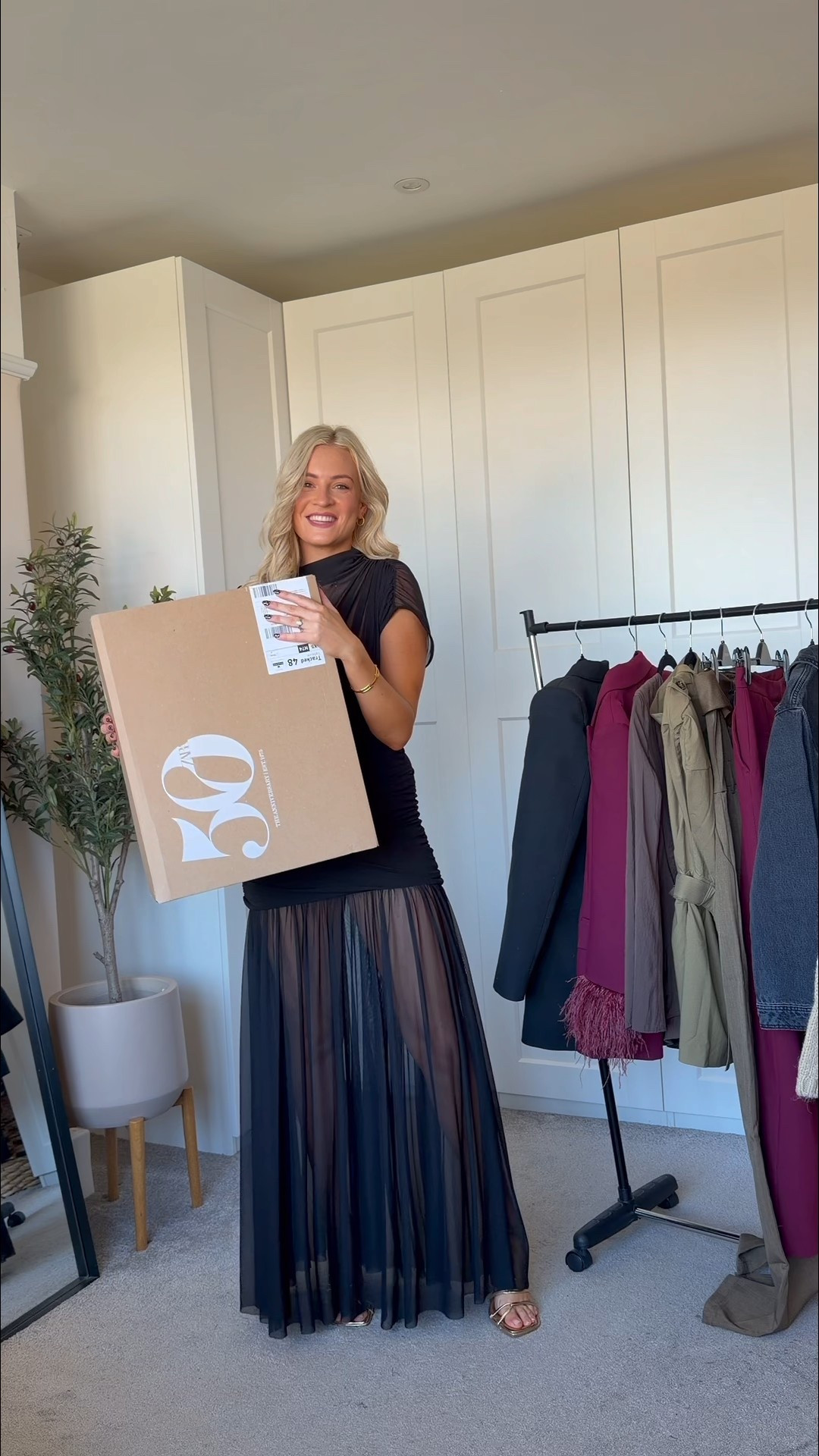 One of my favourite Zara hauls ever!! 🖤 

Sizing: everything is small unless mentioned below 

Diamond knit sweater - large 
Reversible jacket - M 

Zara new in, autumn outfits, date night outfit, blazer dress 

#LTKuk #LTKautumn #LTKdatenight