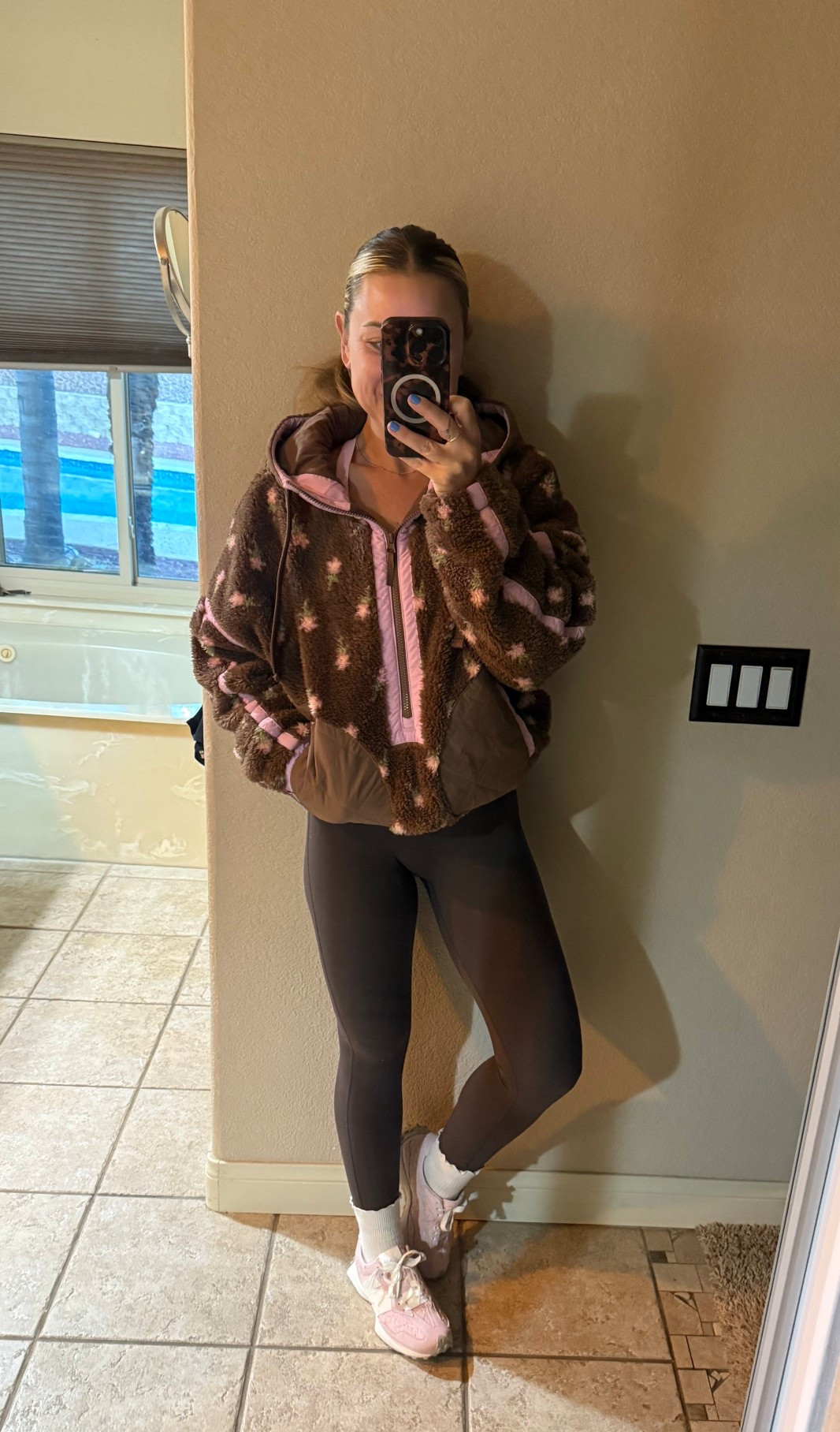 Cozy, cute and warm gym fit  

#LTKfitnessgoals #LTKActive #LTKGiftGuide