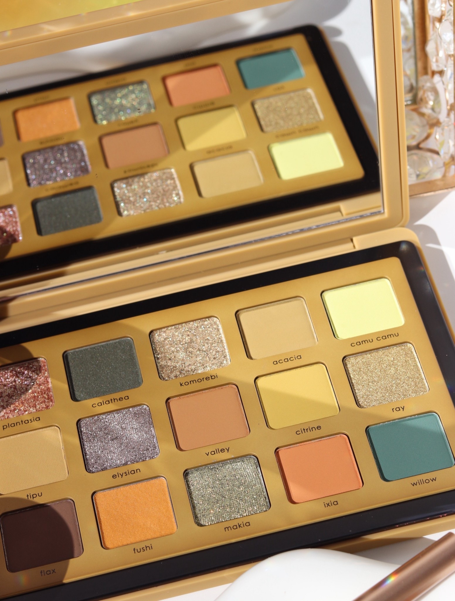 @natashadenona eyeshadow palette✨💛

#LTKHoliday #LTKGiftGuide #LTKBeauty