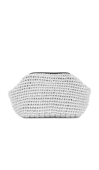 Favorite Nova Clutch in Silver

              
    
        
        
            Favorite Button | Revolve Clothing (Global)