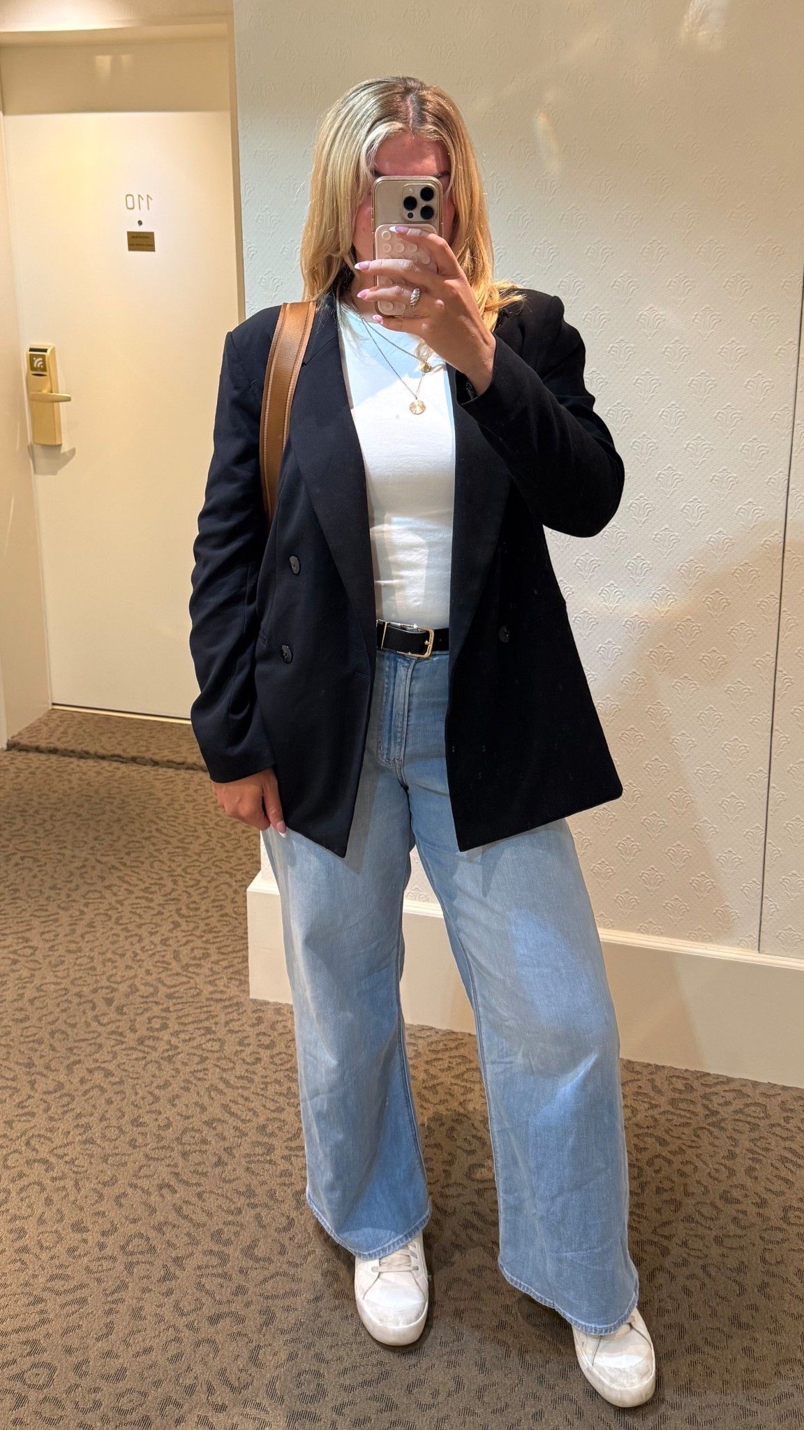 Can’t find the blazer I’m wearing but linked similar 🫶🏼

#LTKWorkwear