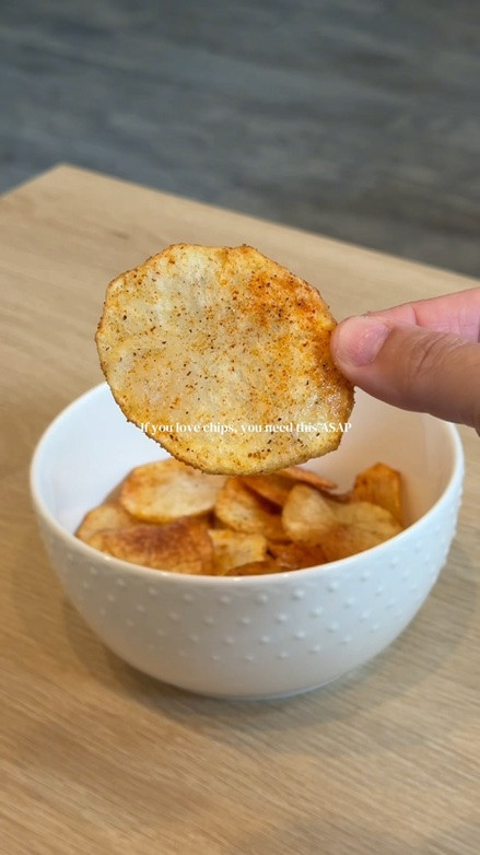 Make perfectly thin, crispy potato chips at home 🥔 this veggie chopper makes slicing fast, easy, and mess-free!

#kitchenhacks #homecooking #easyrecipes #mealprep

#LTKmomlife #LTKfoodie #LTKHome