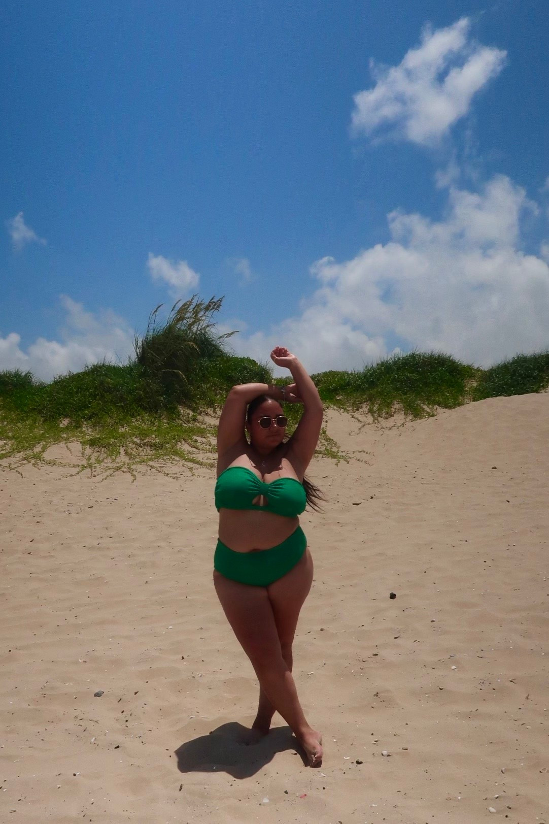 Wearing a size 1X 

#LTKSaleAlert #LTKPlusSize #LTKMidsize