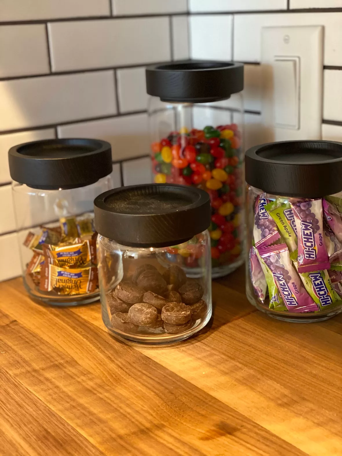1 Gallon Large Glass Cookie jar with Airtight Acacia lids - Thicken Big  Food Storage Containers with 42 Kitchen Waterproof Pantry Labels Preprinted  