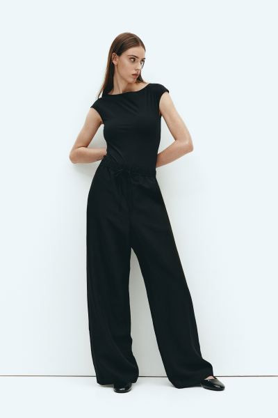 Cap-sleeved Bodysuit | H&M (US, CA, MX)