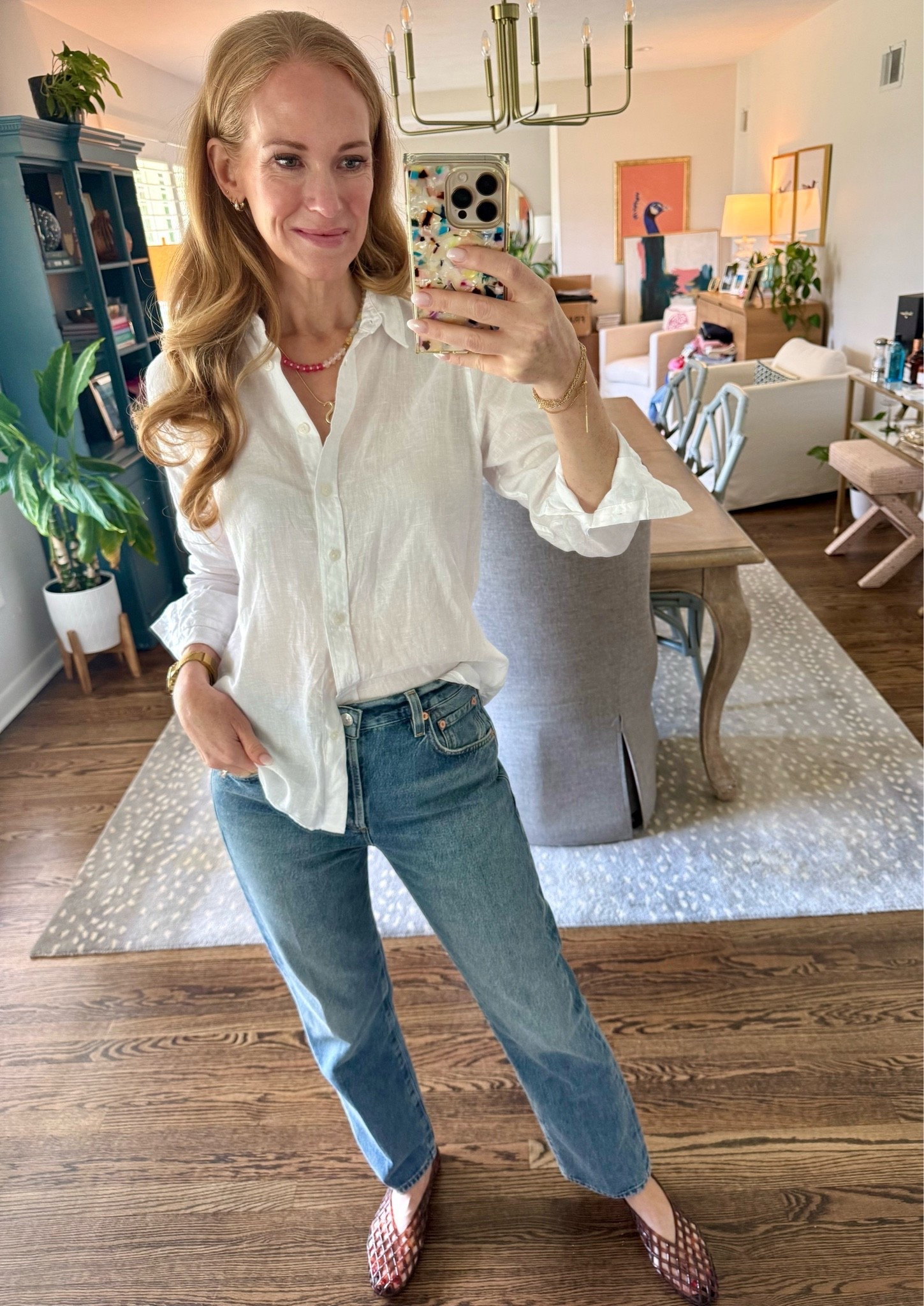 There is something so comforting about a good pair of jeans and a white button up. I feel polished but comfortable and classic!

#LTKootd #LTKSeasonal #LTKmomlife