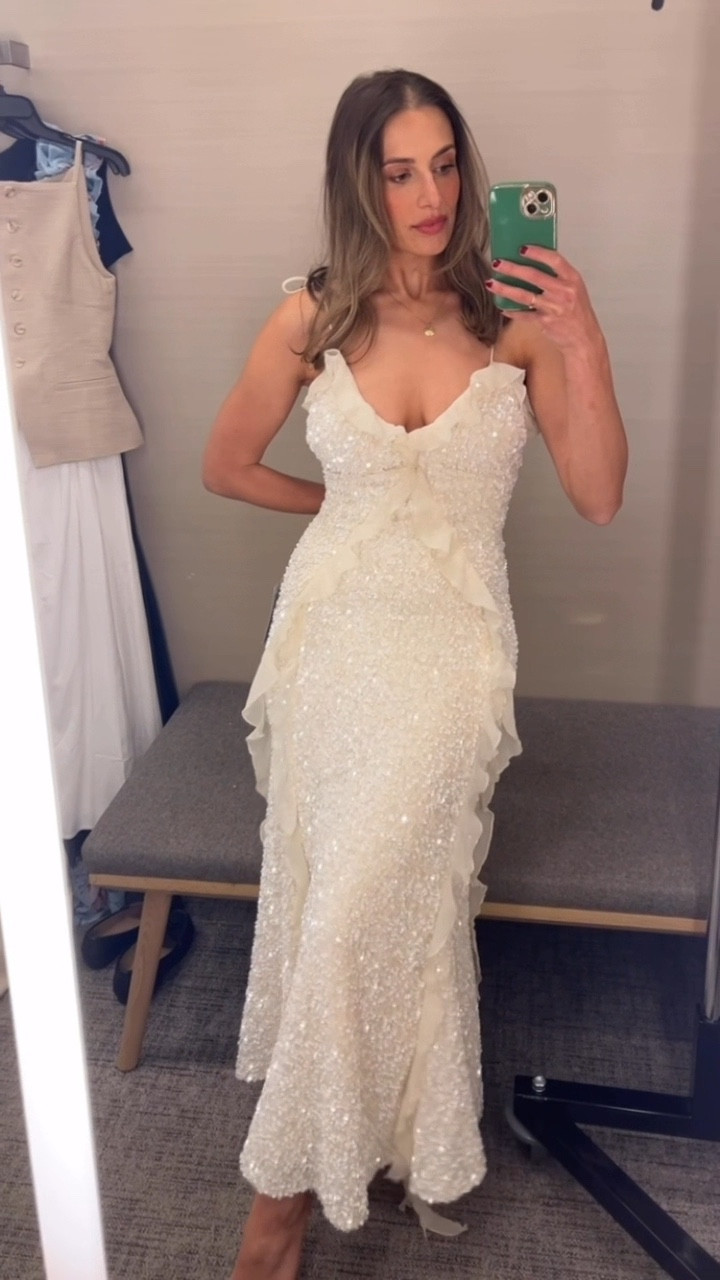 I tried on a few dresses yesterday for an upcoming wedding professionals gala event, I fell in love with this gorgeous ivory and sequin Bardot gown. It would be perfect for a bride to change into for dancing! 

#LTKWedding