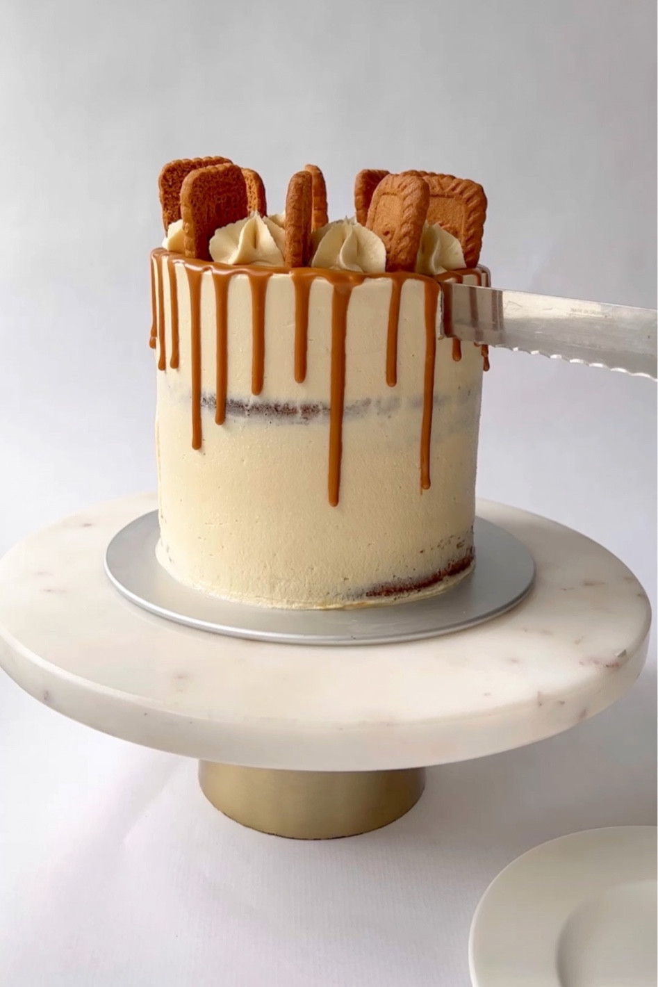 Beautiful marble cake stand. My favourite! I use this for all of my cakes.


#LTKhome #LTKSeasonal #LTKfamily