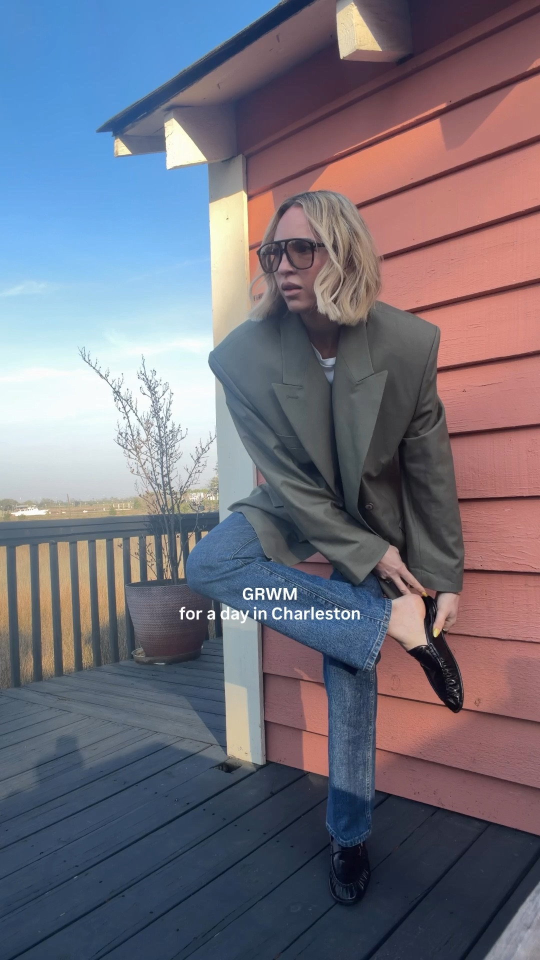 Blazer is Frankie shop but looks just like the Quinn one I linked. Jeans run tts 

#LTKgrwm #LTKootd #LTKdayinmylife