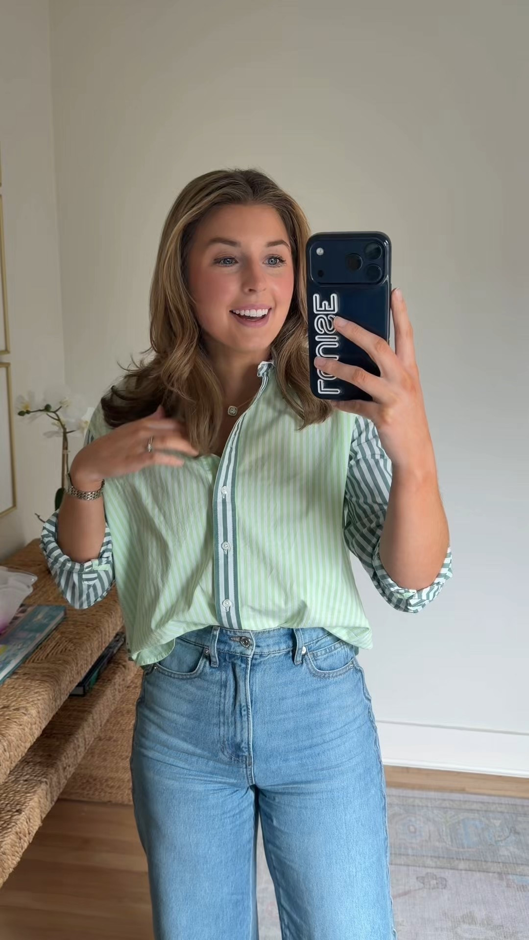 OOTD! Wearing an XS in top and 26 in jeans 