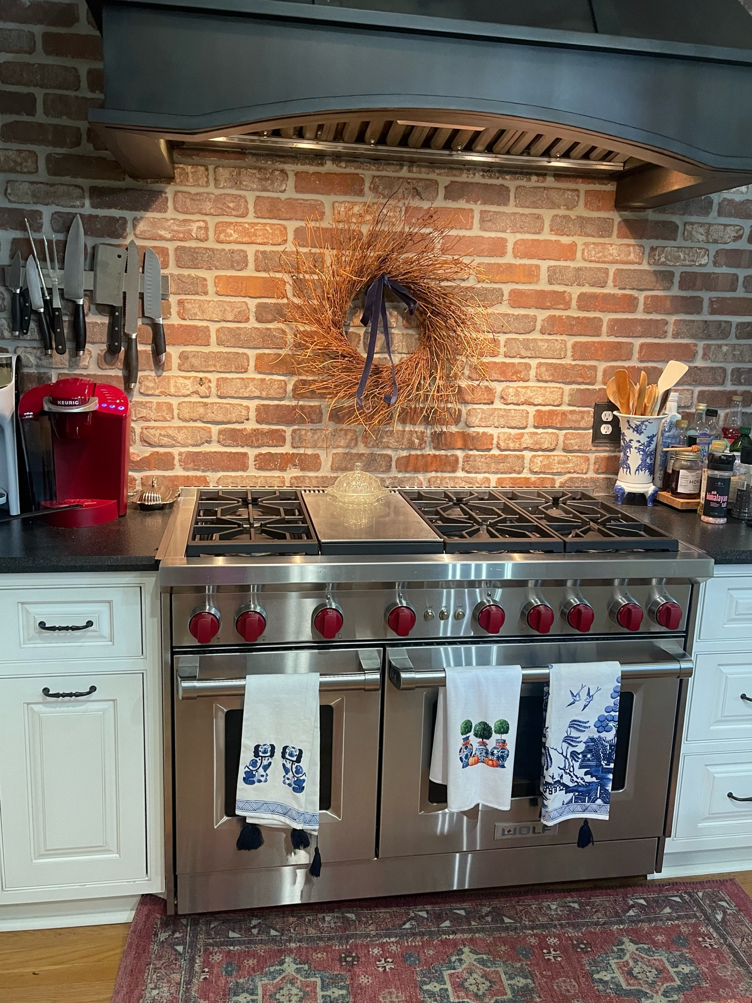 Kitchen decor, chinoiserie, ginger jar, fall decor, grandmillennial decor, pumpkin decor, kitchen rug, kitchen towels, fall kitchen towels 

#LTKHome #LTKFindsUnder50 #LTKFindsUnder100