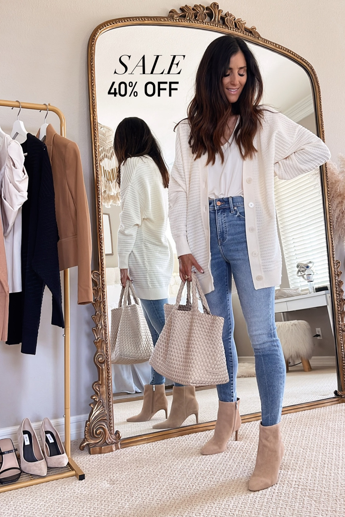 My cardigan is on sale! 40% off, fall style, casual look, express style, jeans, StylinByAylin 

#LTKstyletip #LTKSeasonal #LTKunder100