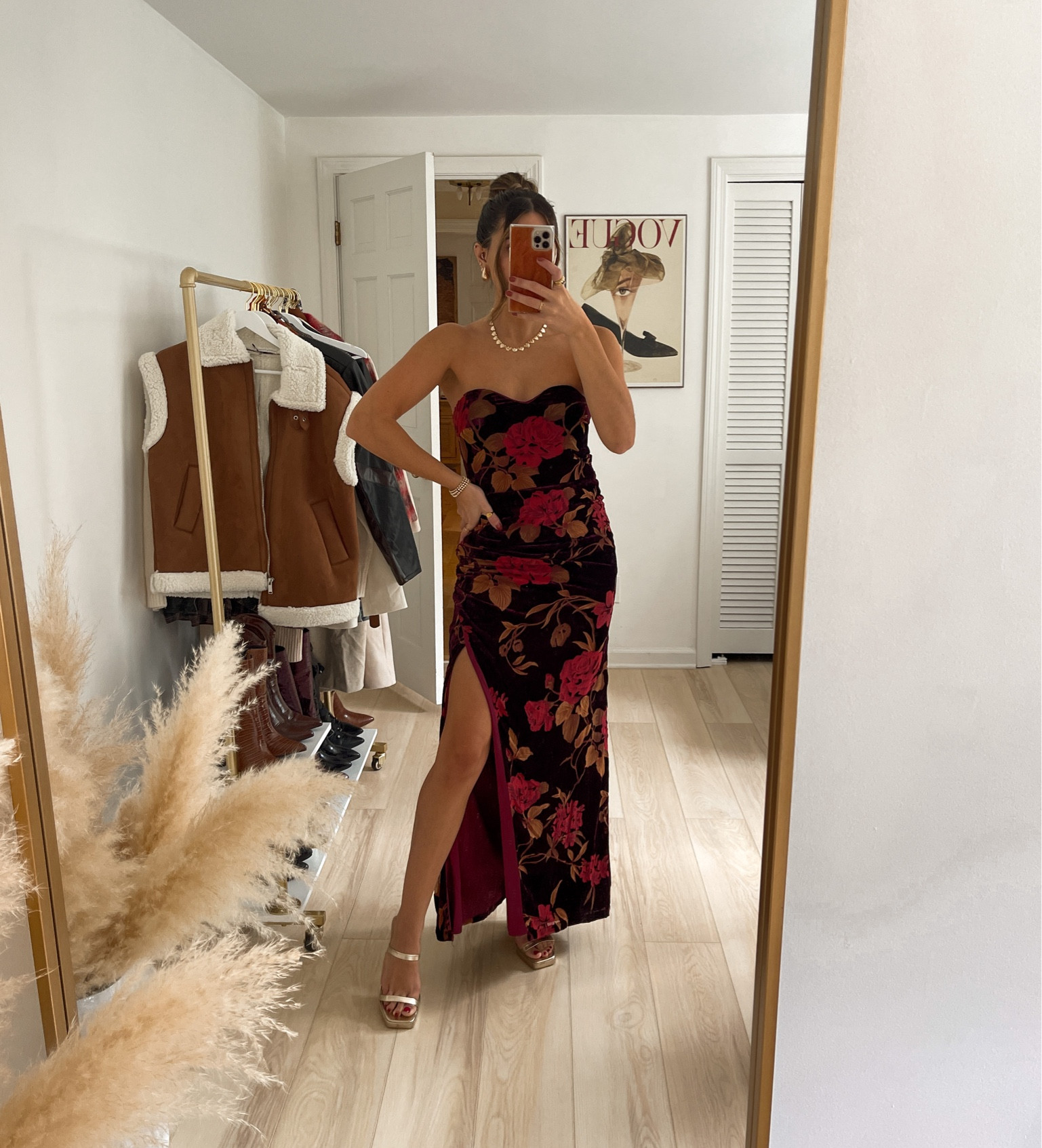 Fall wedding guest dress — this velvet multi tone dress is perfect for all your fall weddings 🍂 … wearing a size small 

SUGAREDSTILETTOS for 25% off my gold heart necklace 

#LTKstyletip #LTKwedding #LTKfindsunder100