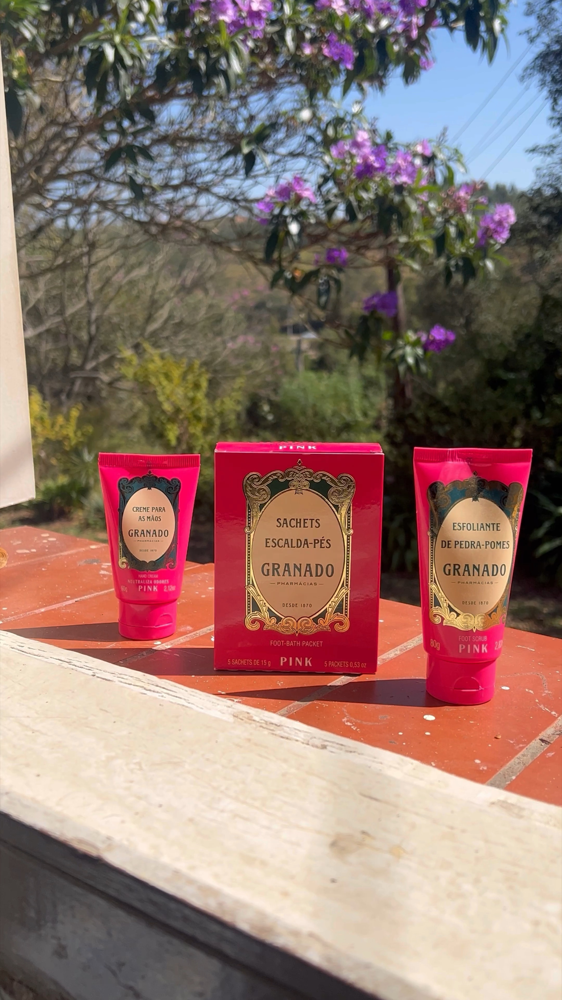 Você já fez escalda-pés? É taaao gostoso! Para fazer esse usei a linha pink da Granado e meus pés ficaram super macios e hidratados 🩷 inclusive usei o creme de mãos nos pés também e amei muitooo #LTKConBR2023

#LTKbrasil #LTKbeauty #LTKFind