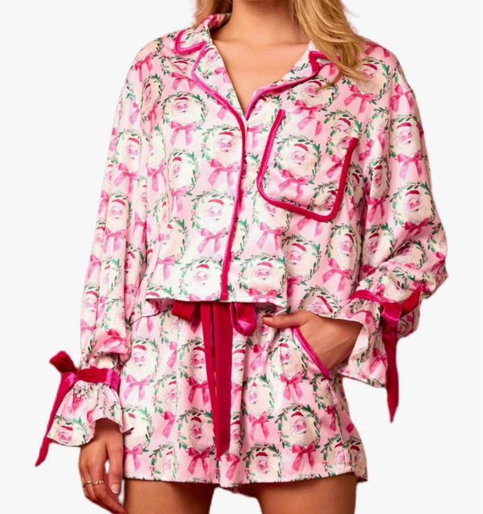Vintage pjs highlight! Slightly on sale! 

#LTKSeasonal #LTKstyletip #LTKsalealert