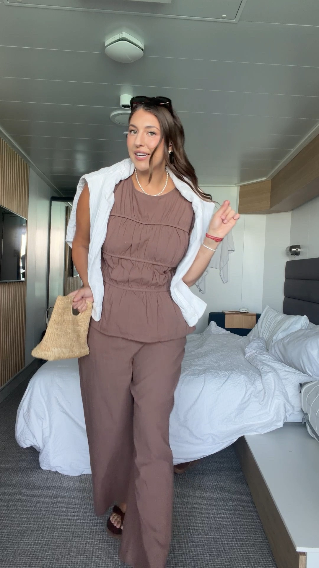 Easy brown matching set that looks way more $$$

amazon matching set, brown lounge set, vacation outfit, amazon fashion, comfy chic set

#LTKTravel #LTKTall #LTKgrwm