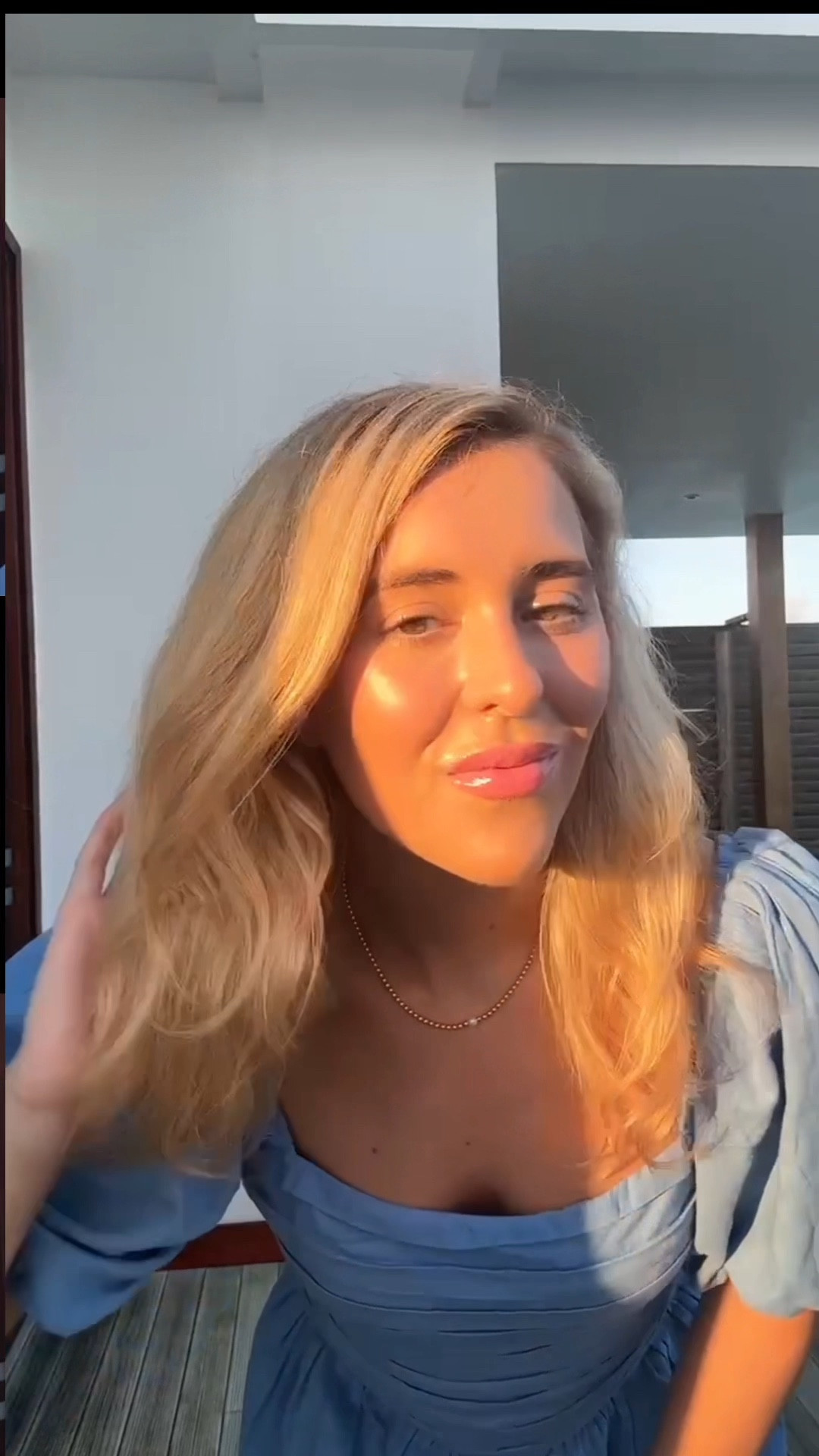 The glowiest summer make up - glowy summer skincare - glow make up - glowy make up - skincare video - holiday make up - vacation skincare - vacation make up - Mz skin eye patches
L’Oreal Elvive leave in serum
Lineage lip mask
Thayers facial mist
Beautypie concealer 
Dr Jart BB cream
Dyson Airwrap
Pandora necklace
Dior powder
Armani bronzer
Armani blush
Townhouse nails 
Charlotte Tilbury lipliner
Revlon lipstick
Sienna X tan
Kosas brows
Ilia brows 

#LTKsummer #LTKeurope #LTKbeauty