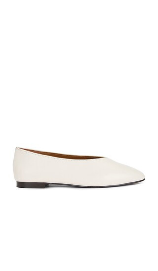 Madewell Sage Ballet Flat in White. - size 8.5 | Revolve Clothing (Global)